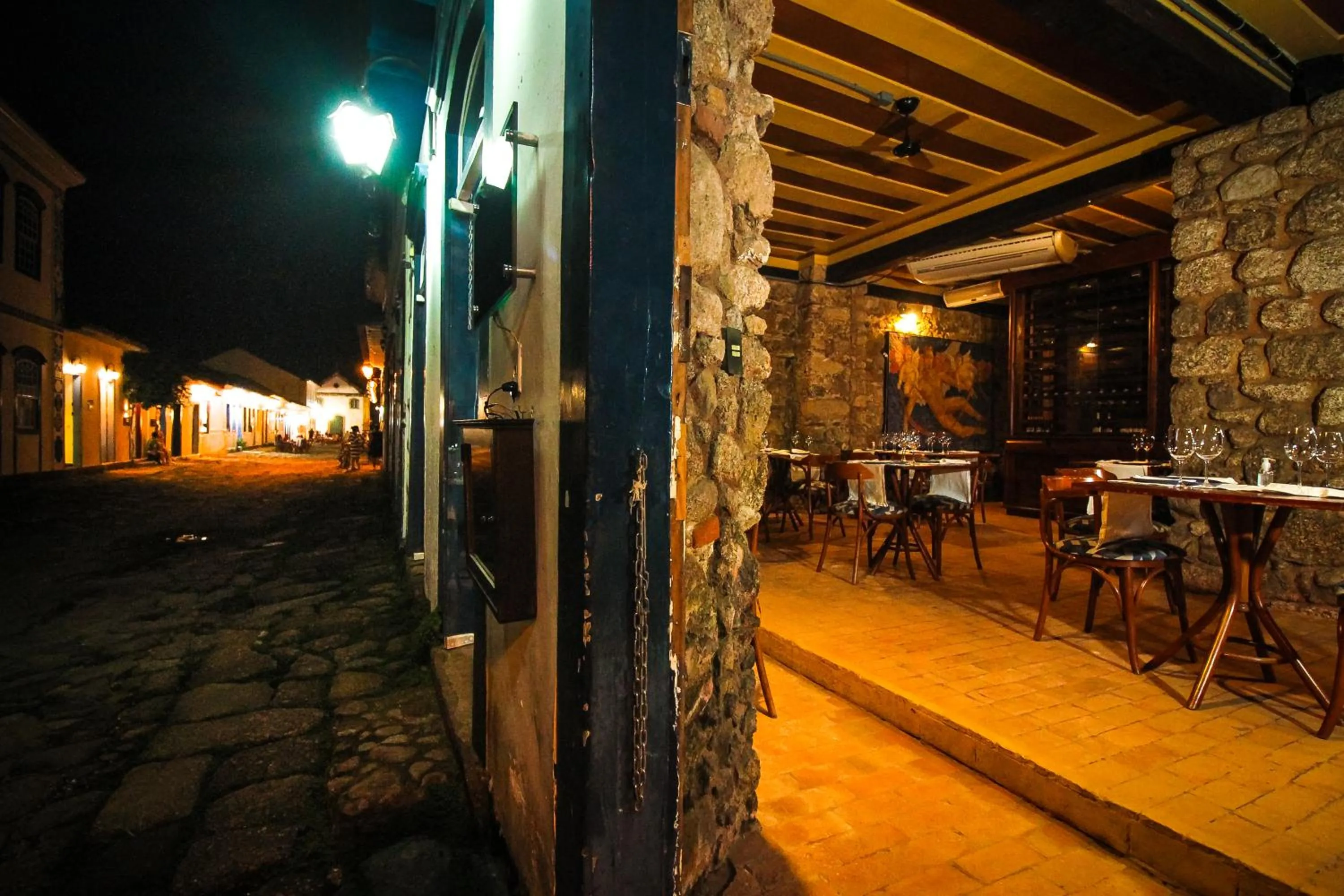 Restaurant/places to eat in Pousada Bartholomeu