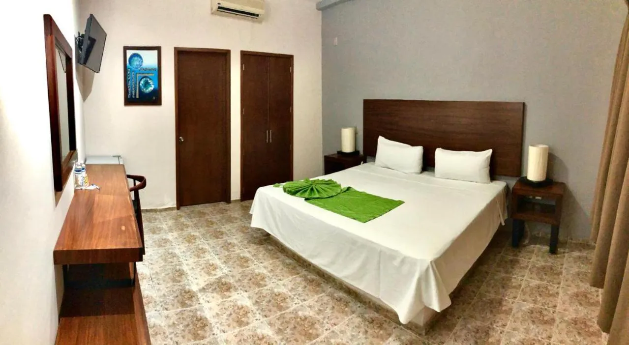 Bed in Hotel del Camino Real