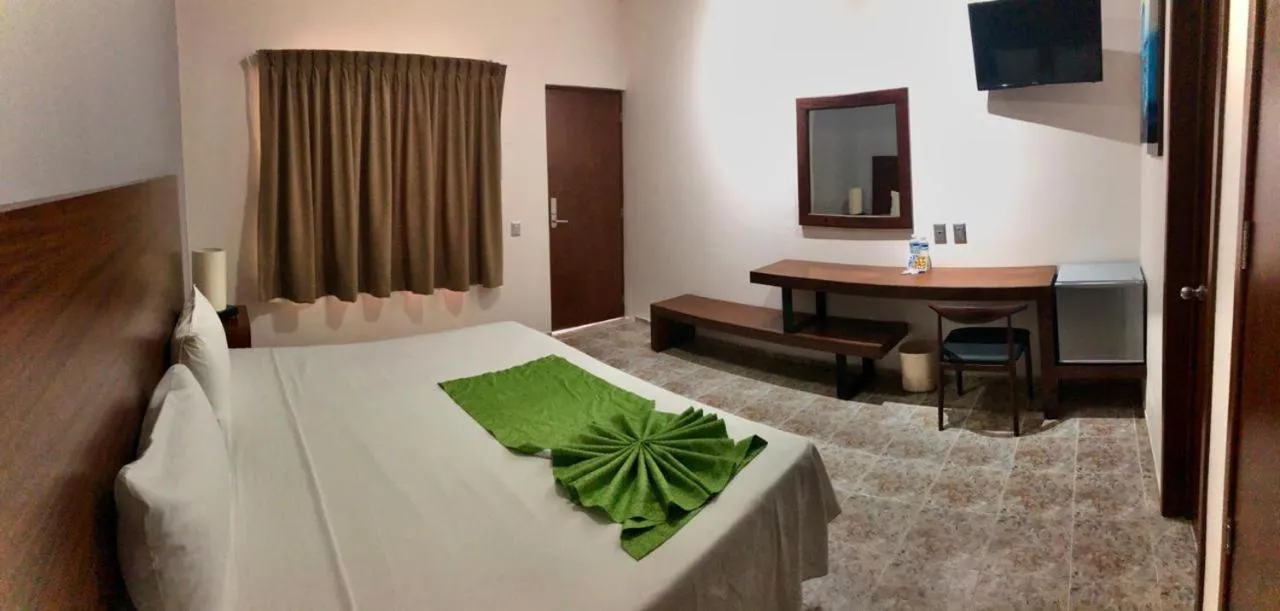 Bed in Hotel del Camino Real