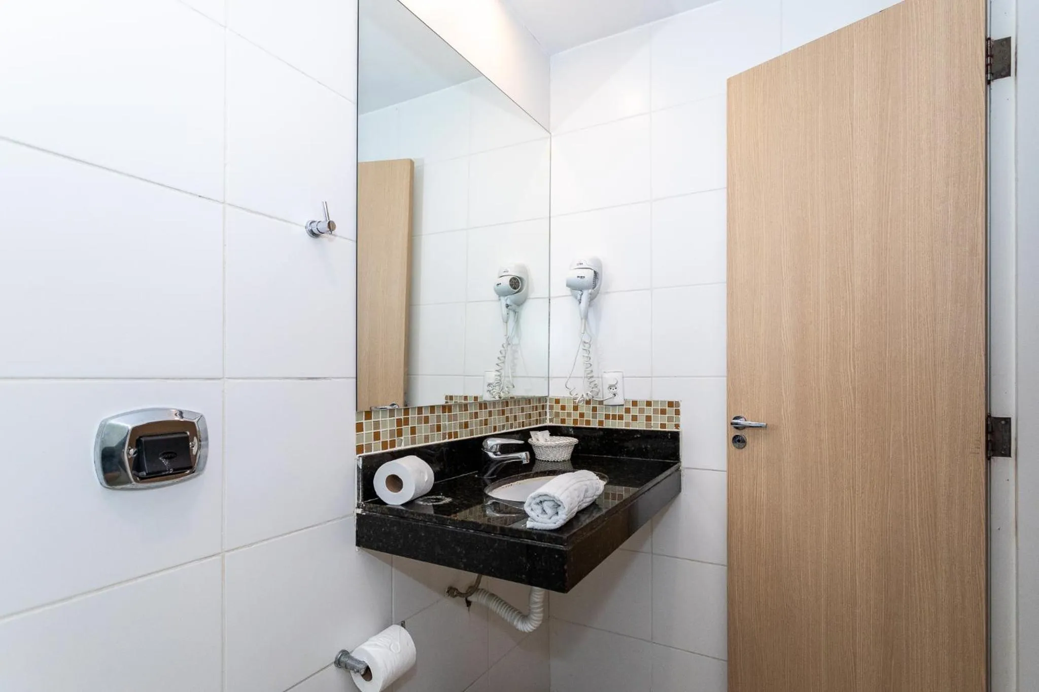 Bathroom in Fluminense Hotel