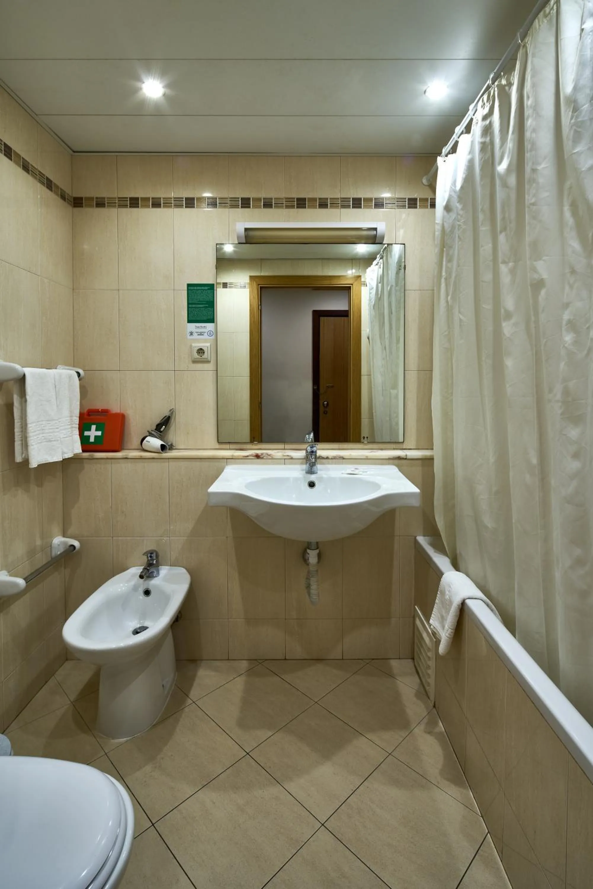 Bathroom in Parque Mourabel, Oásis Village & Pé do Lago