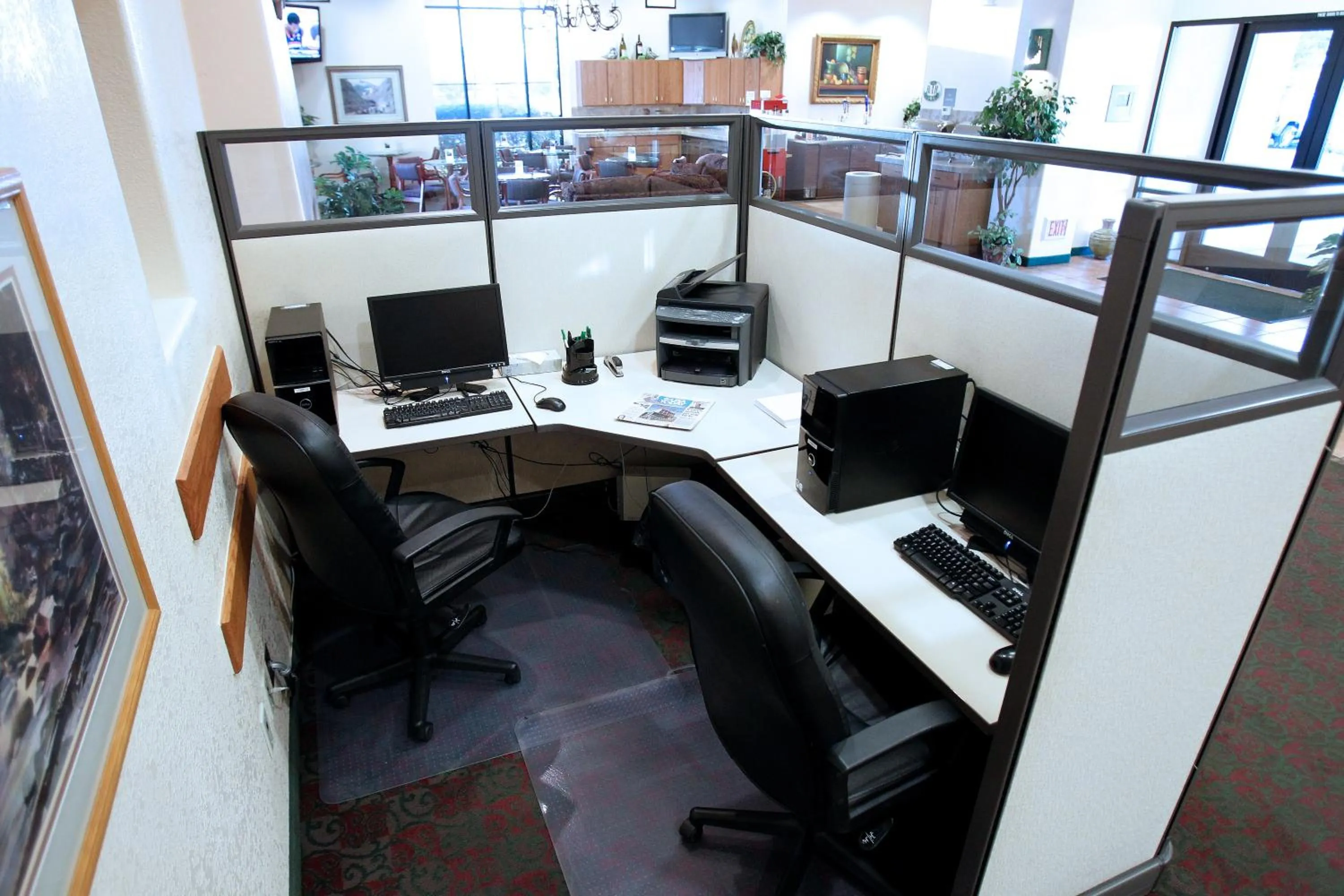 Business facilities in Gateway Studio Suites