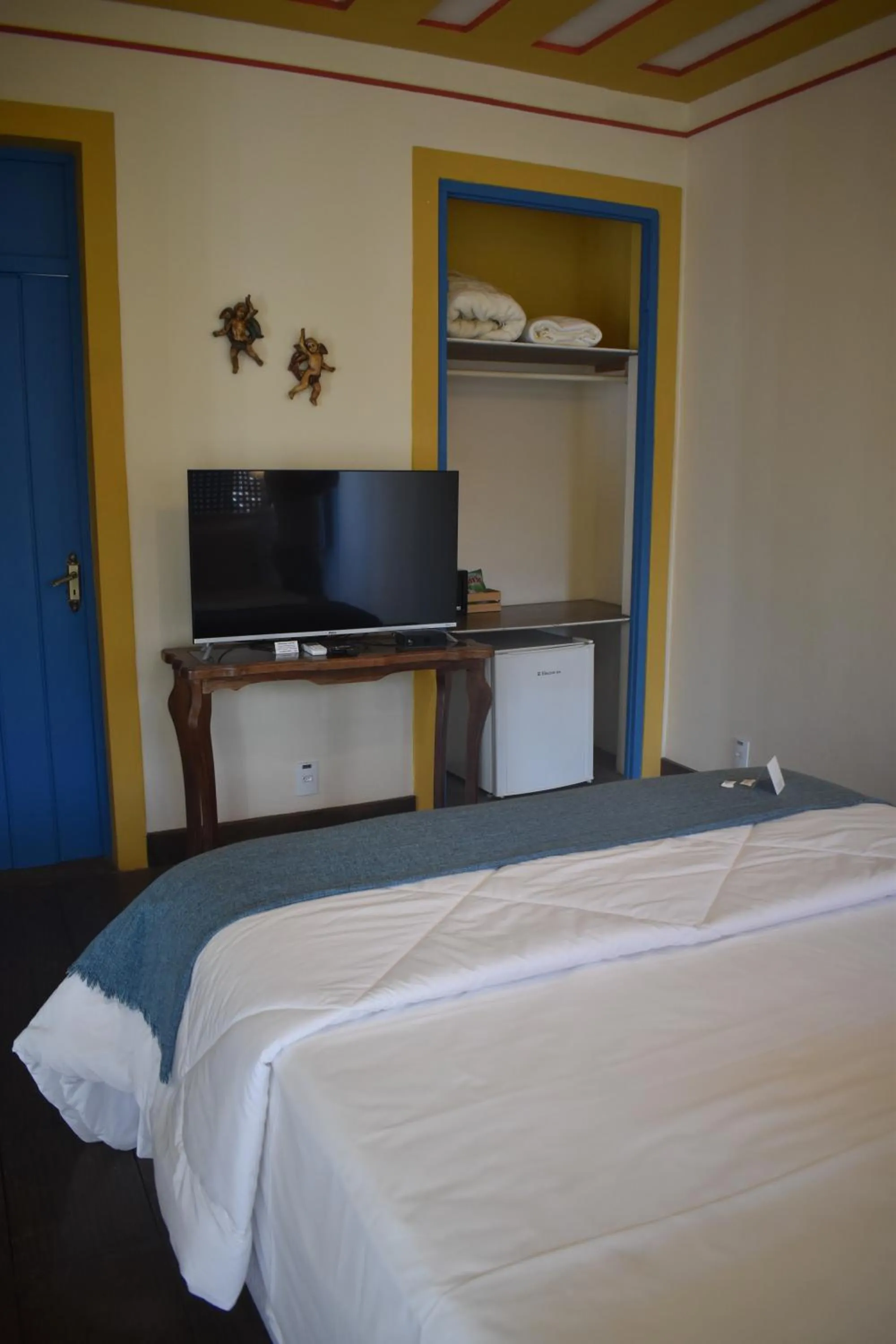 Photo of the whole room, Bed in Pousada Paço do Lavradio