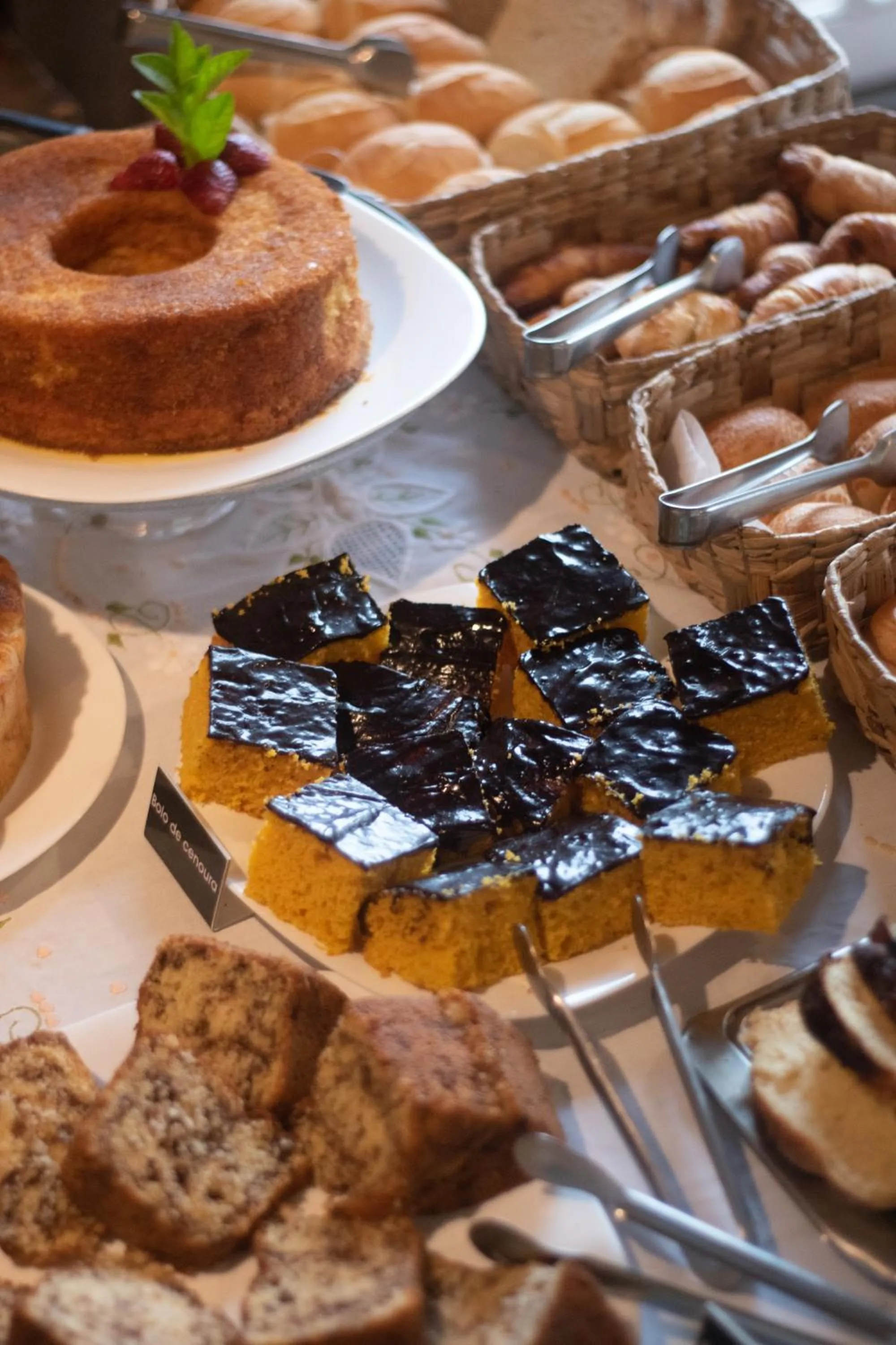 Buffet breakfast in Pousada Paço do Lavradio