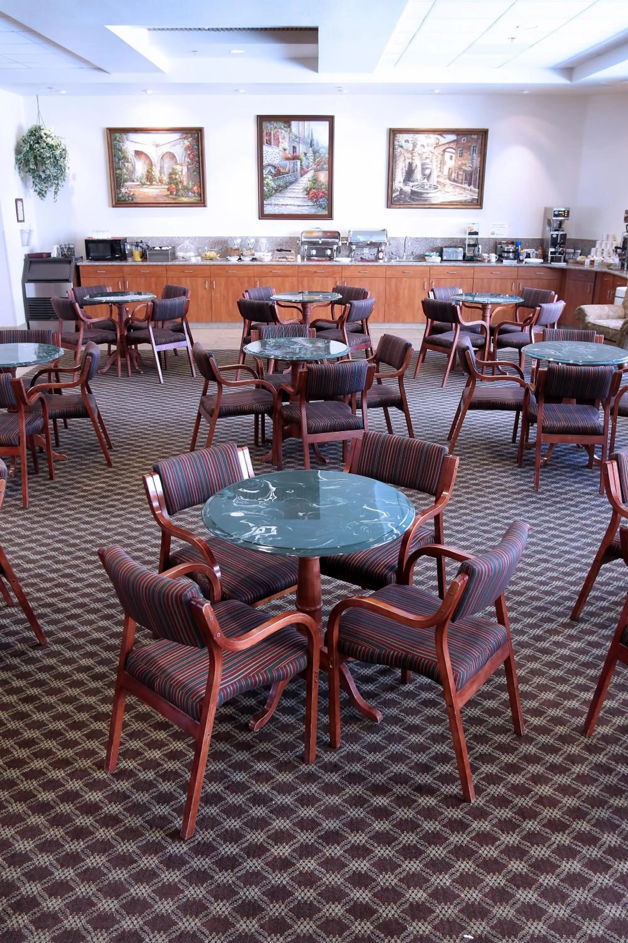 Restaurant/places to eat in Garden Place Suites