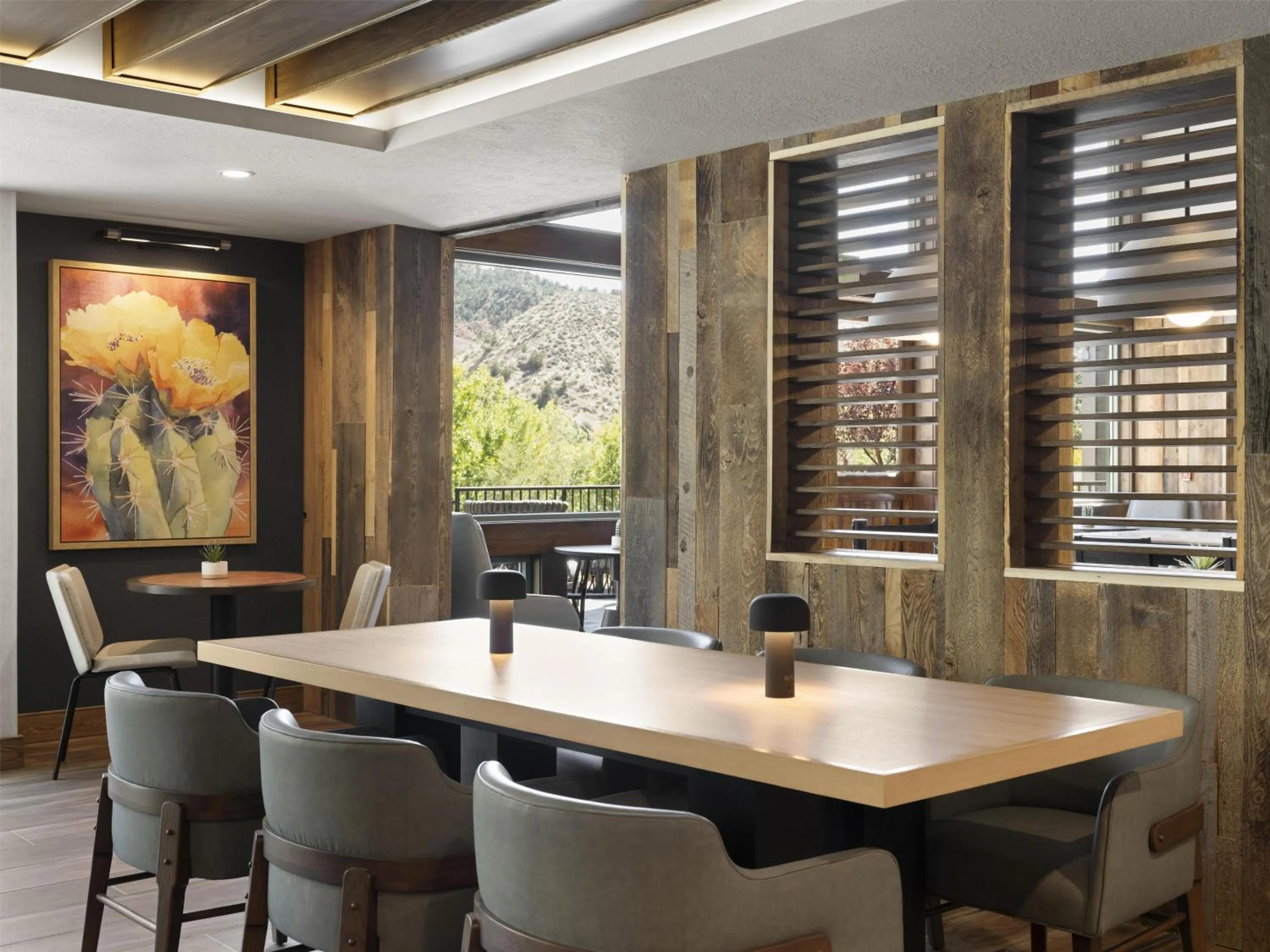 Lounge or bar in Hyatt Place Springdale - Zion National Park