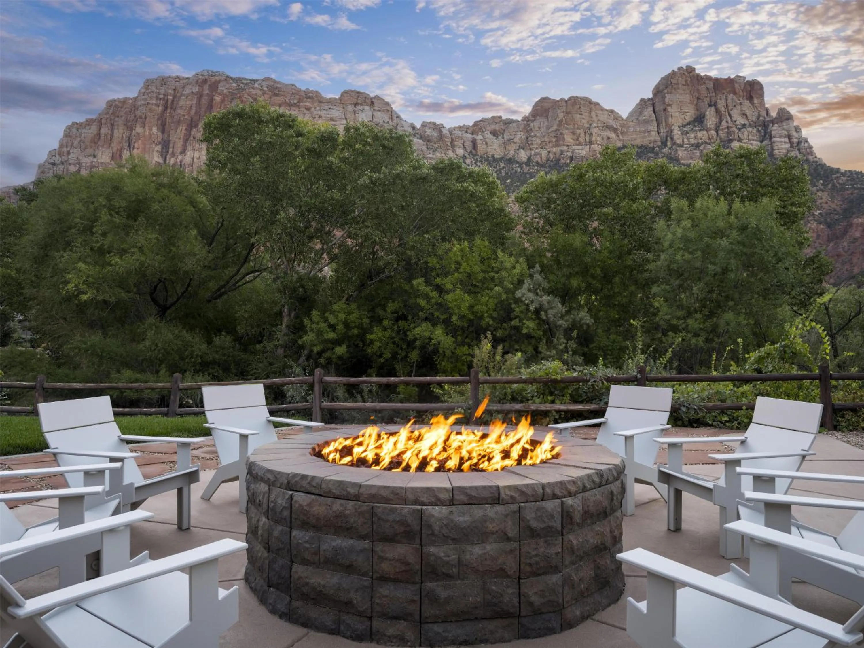 Patio in Hyatt Place Springdale - Zion National Park