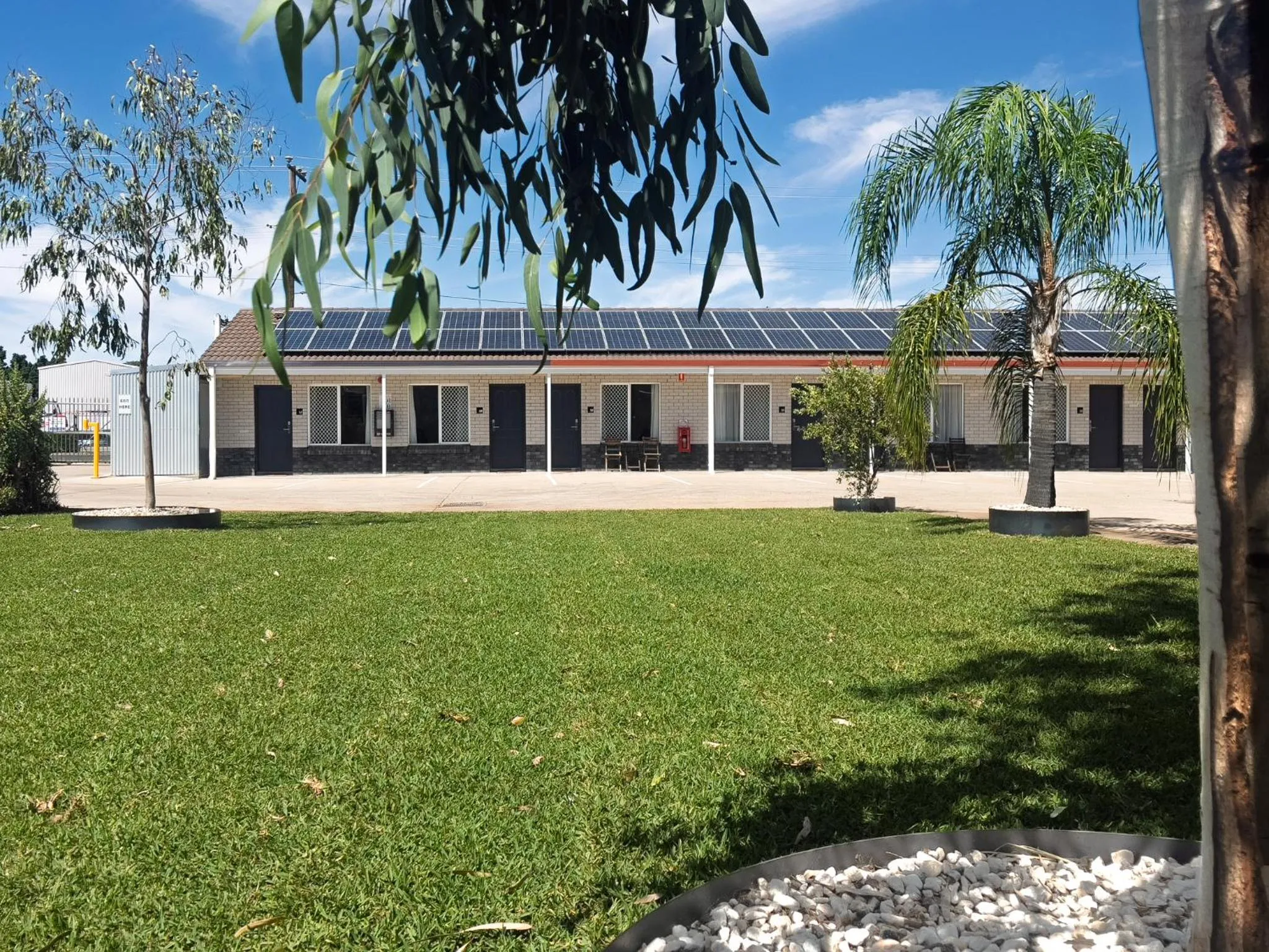 Garden view in The Phoenix Artesian Spa Resort and Accommodation