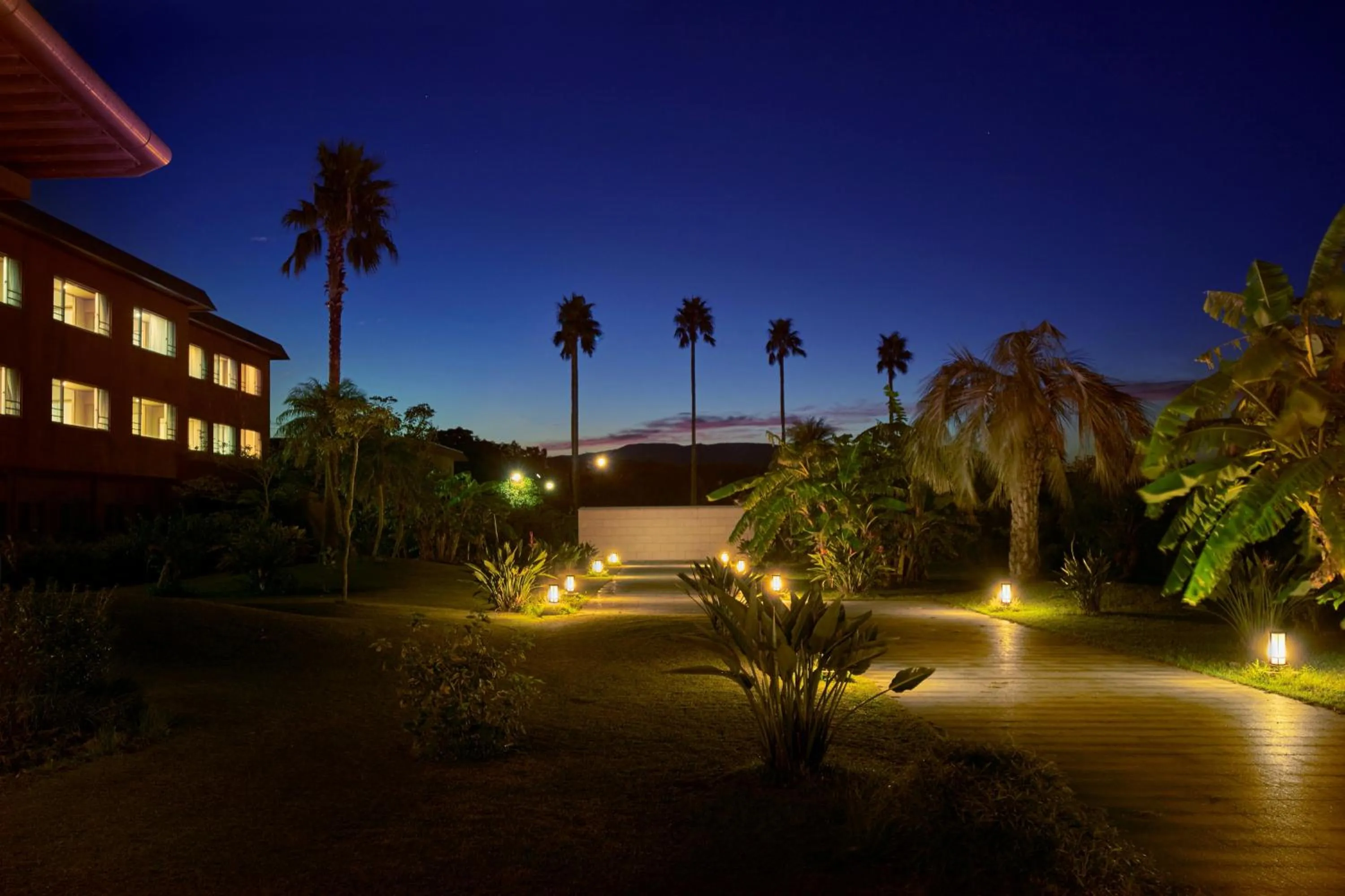 Sunset in Koran no Yu Kinkouro