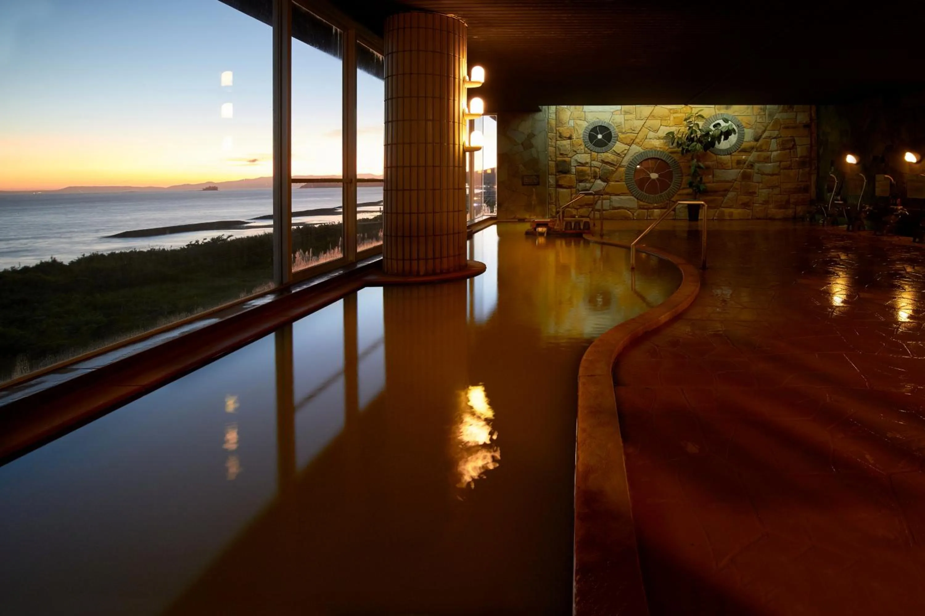 Hot Spring Bath in Koran no Yu Kinkouro