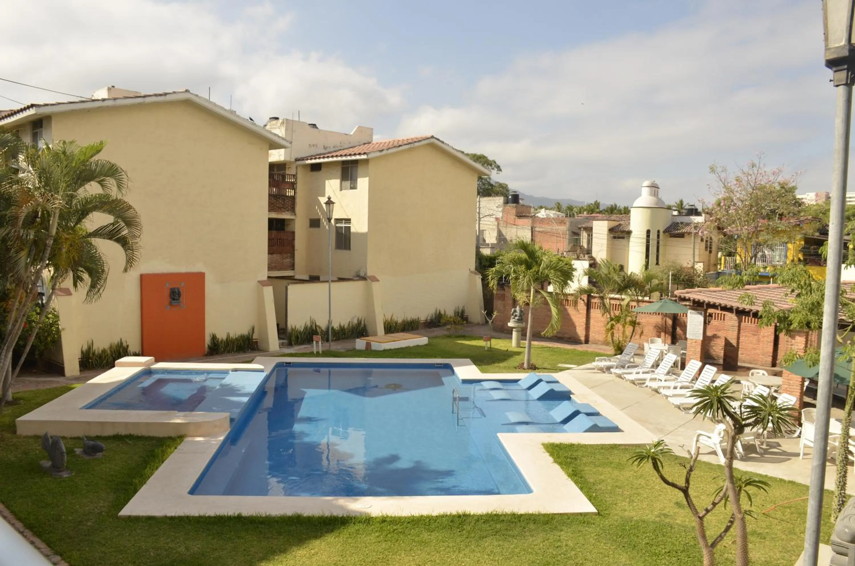 Property building in Zenharmony Suites