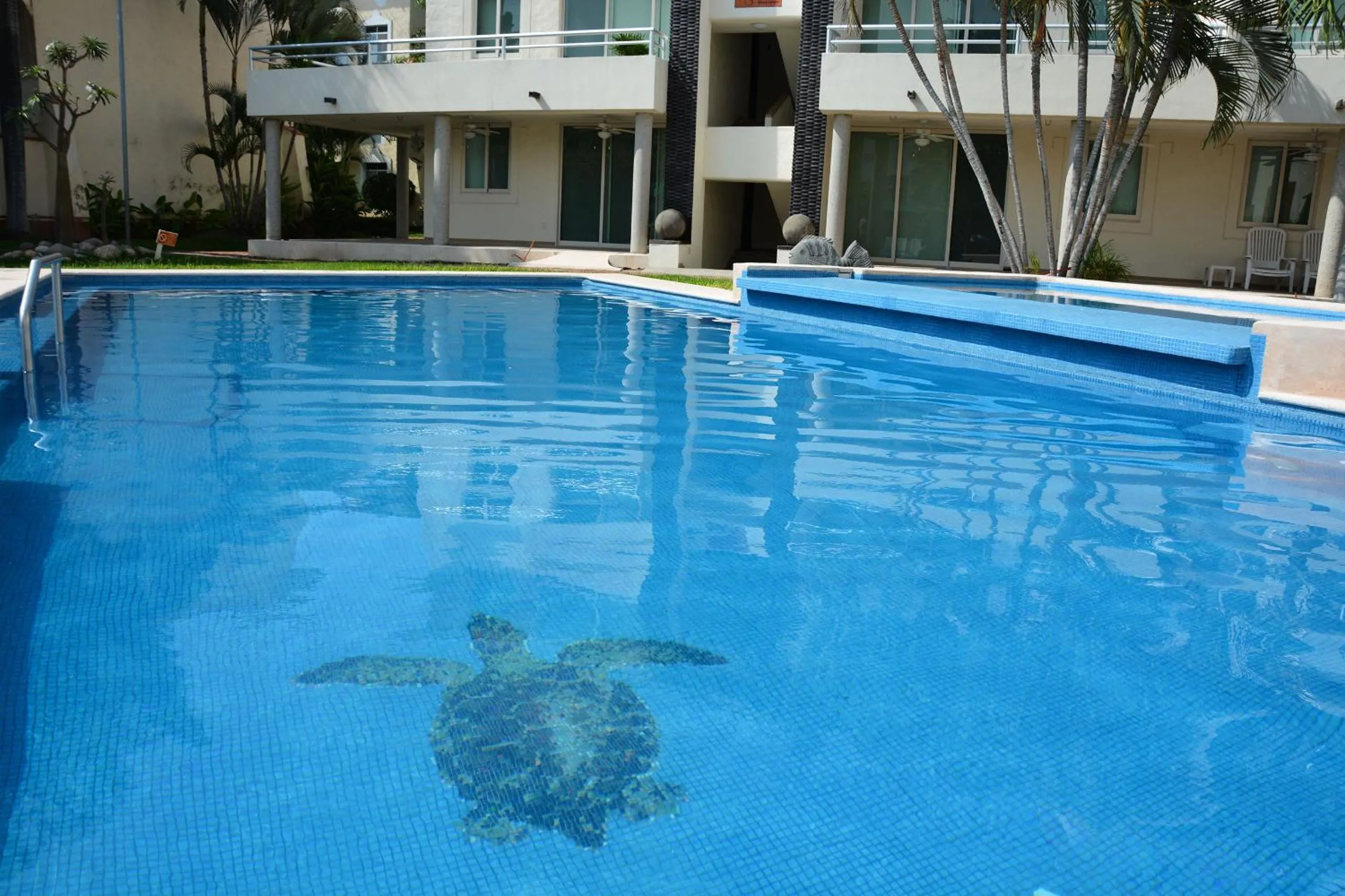 Swimming pool in Zenharmony Suites