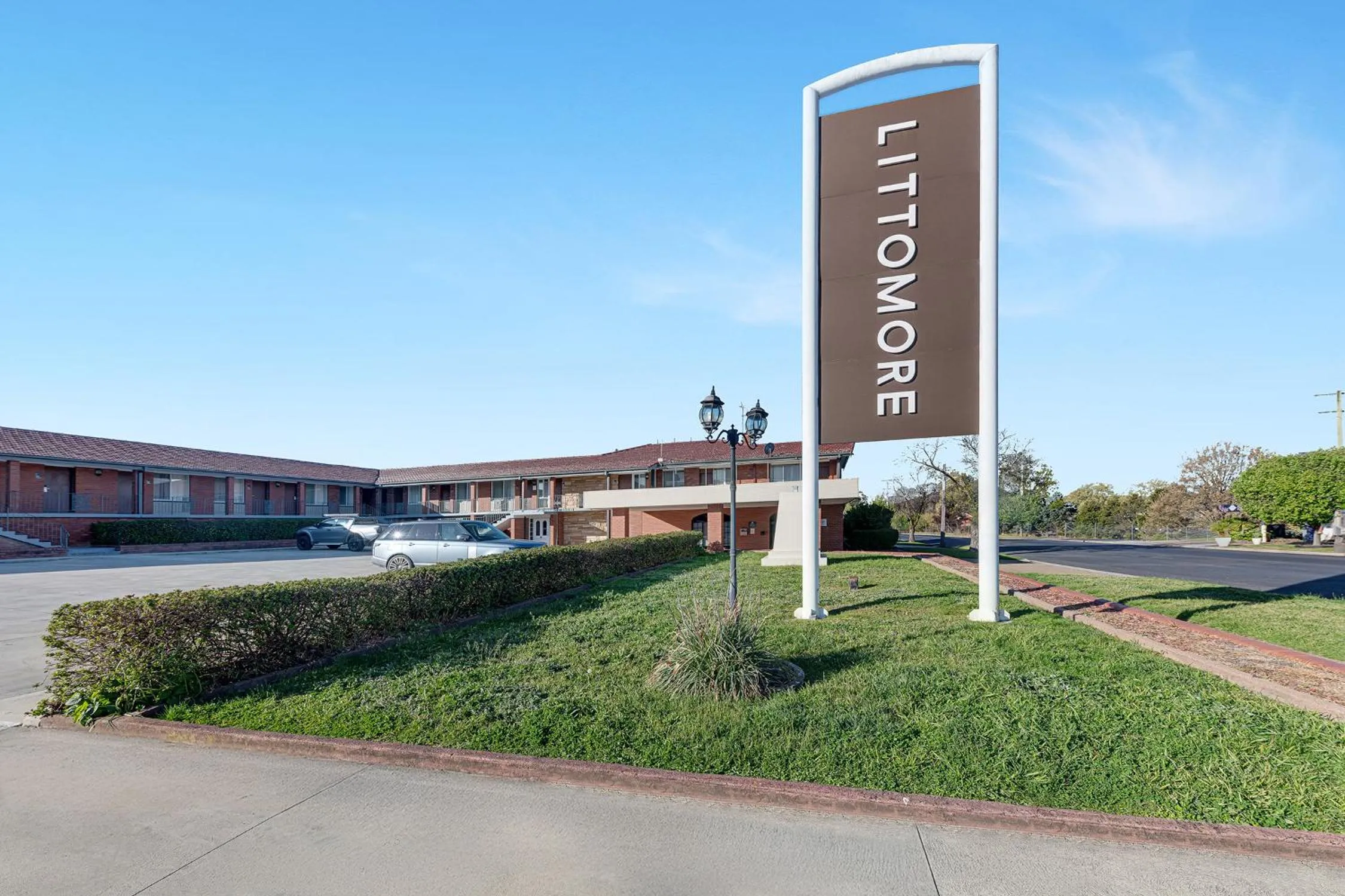 Property building in Littomore Suites Bathurst