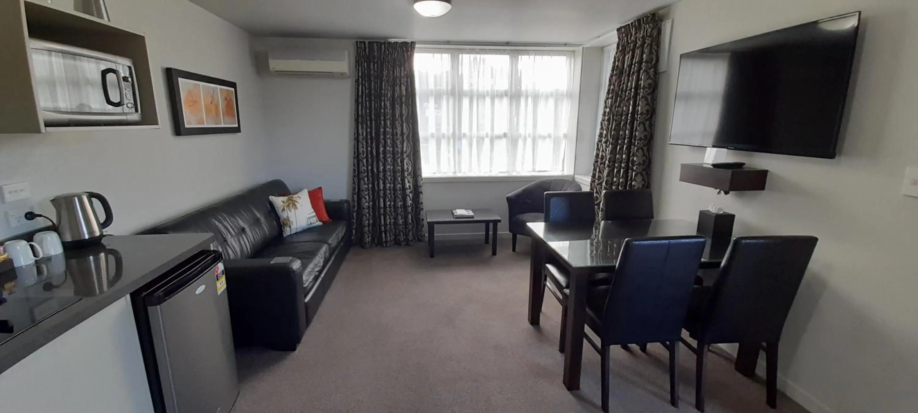 Living room in Dunedin Palms Motel