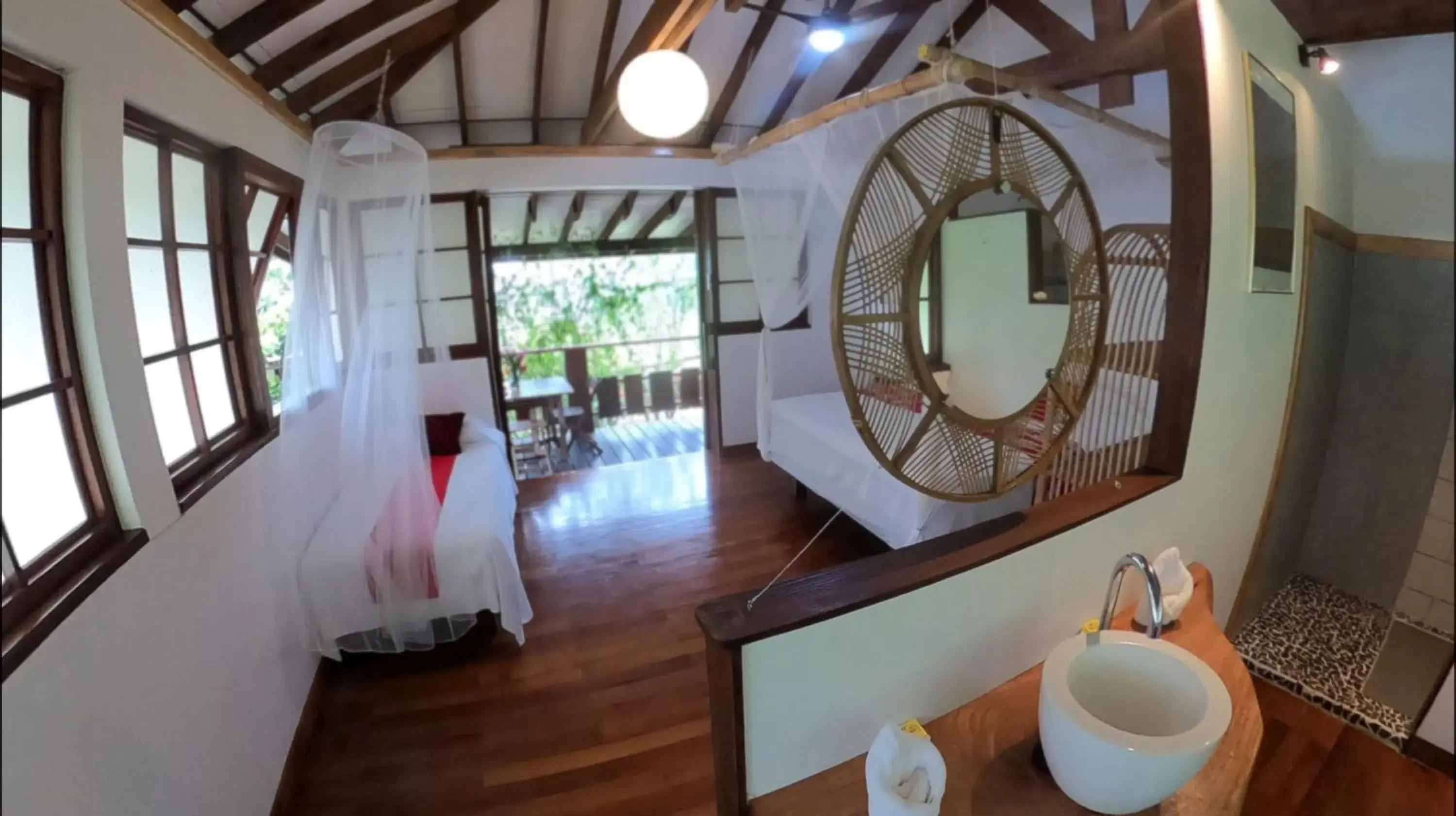 Double Room in Fare Oviri Lodge Double Room in Fare Oviri Lodge