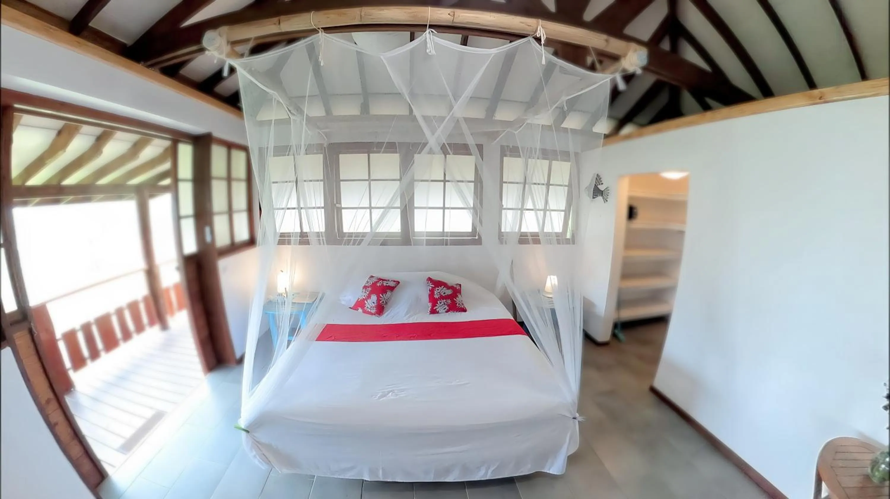 Bedroom, Bed in Fare Oviri Lodge