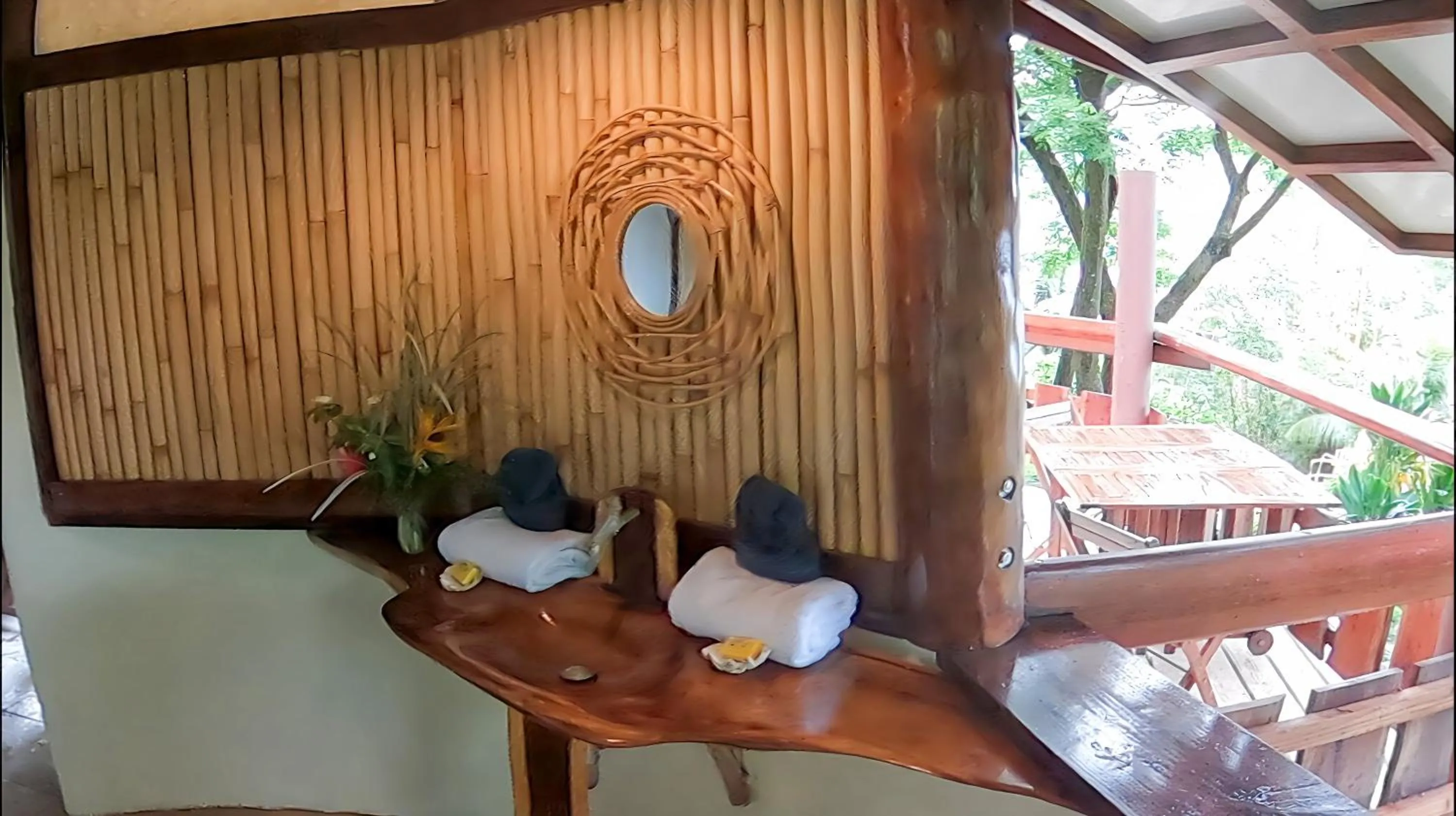 Bathroom in Fare Oviri Lodge