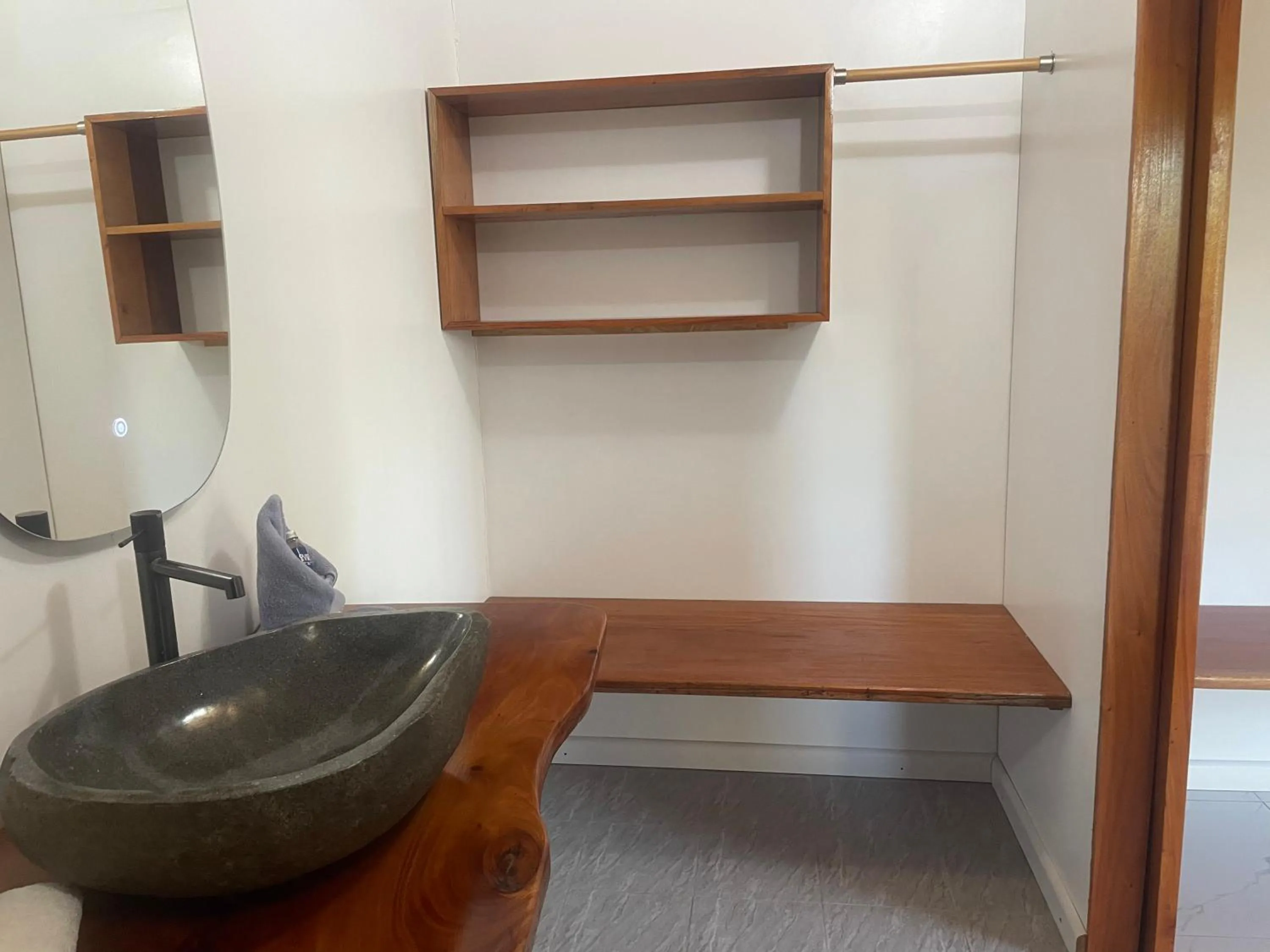 Bathroom in Fare Oviri Lodge