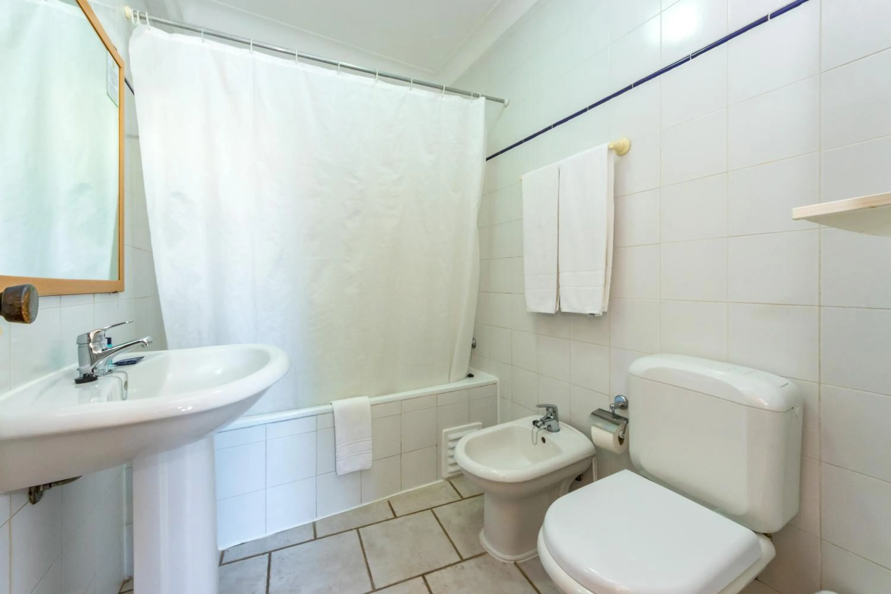 Shower in Club Ouratlantico