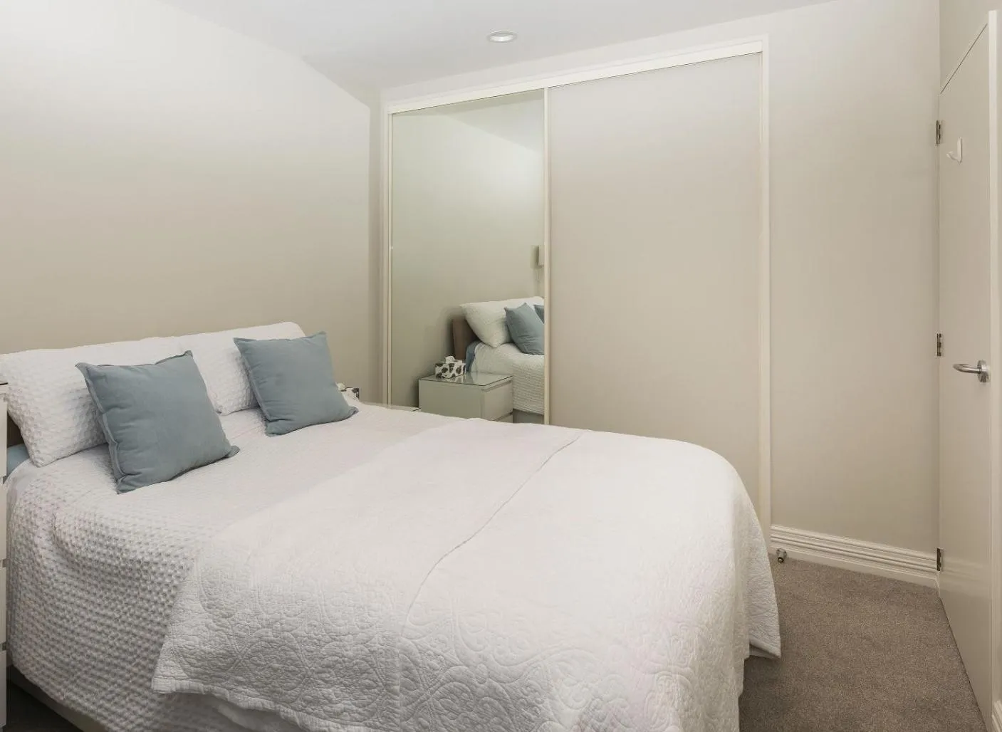 Bedroom, Bed in West Fitzroy Apartments