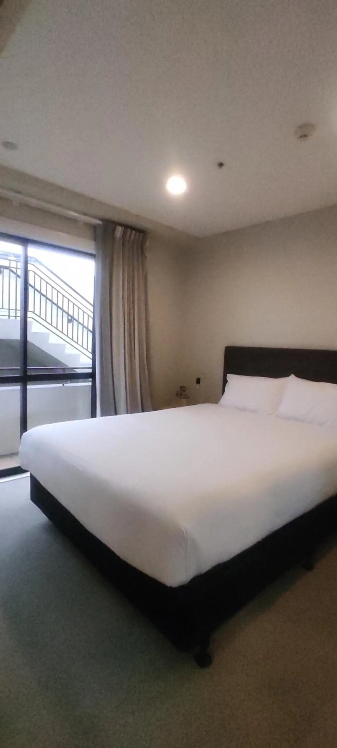 Bedroom, Bed in West Fitzroy Apartments