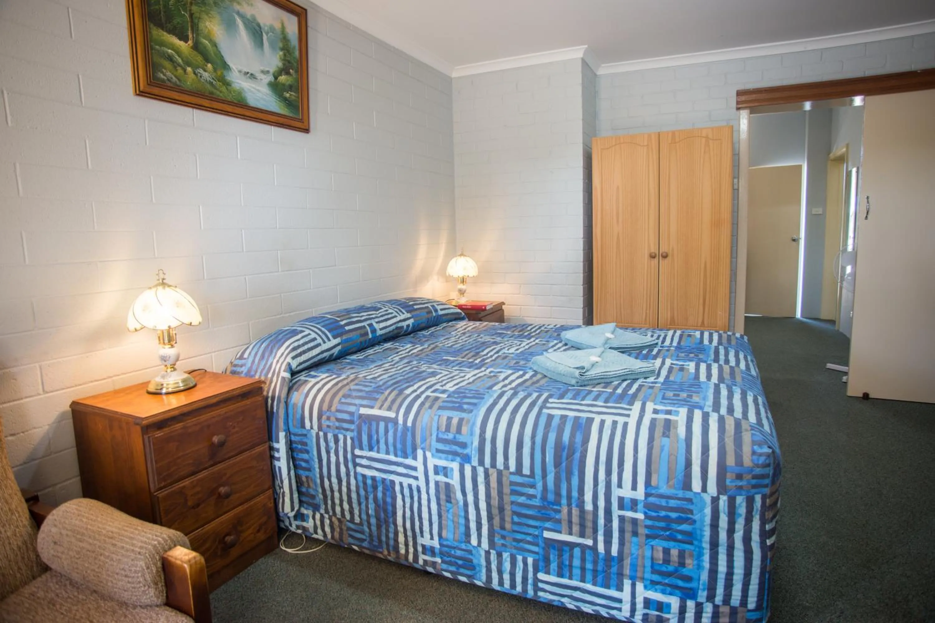 Bedroom, Bed in Murray Bridge Motor Inn