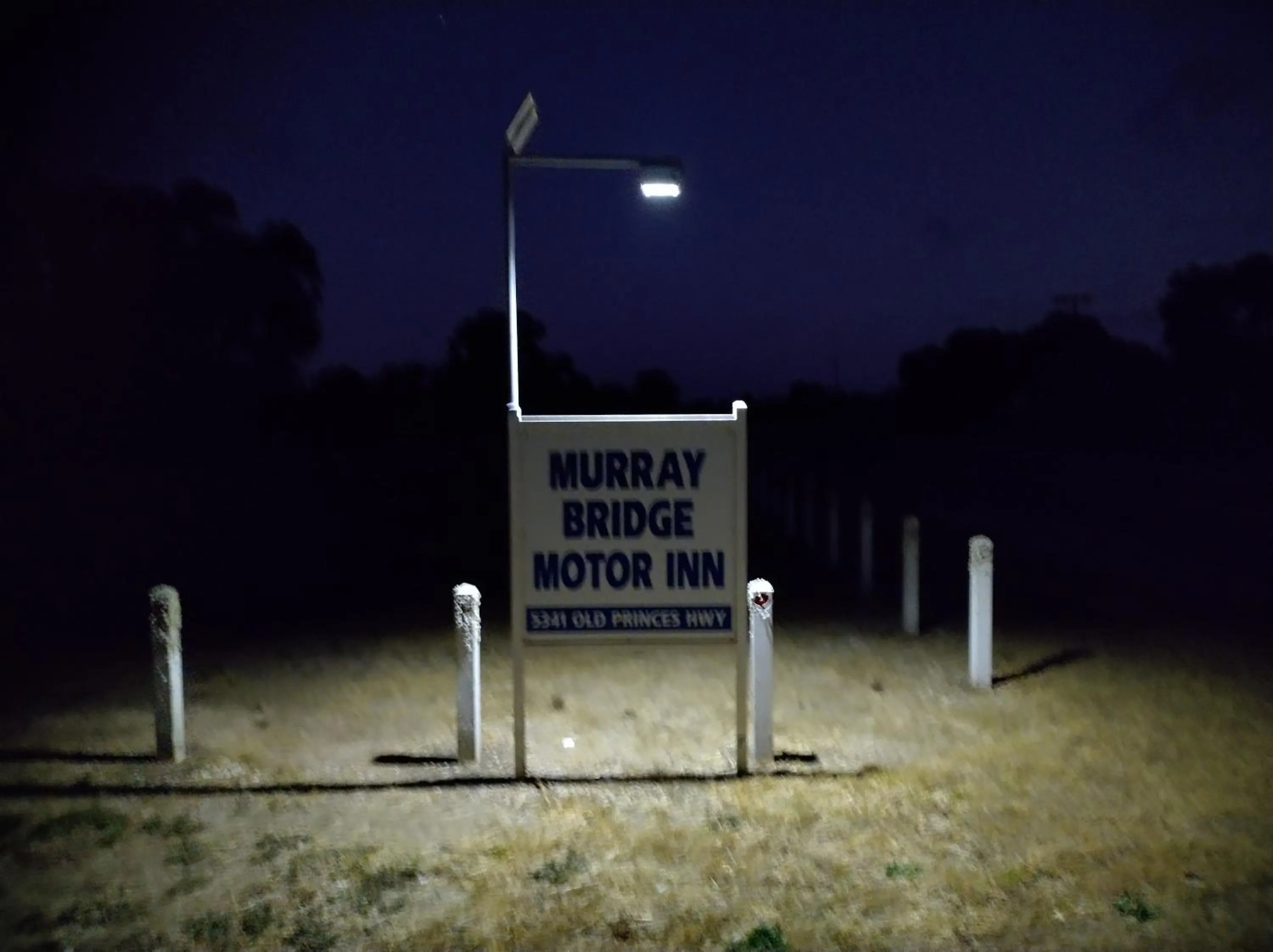 Street view in Murray Bridge Motor Inn