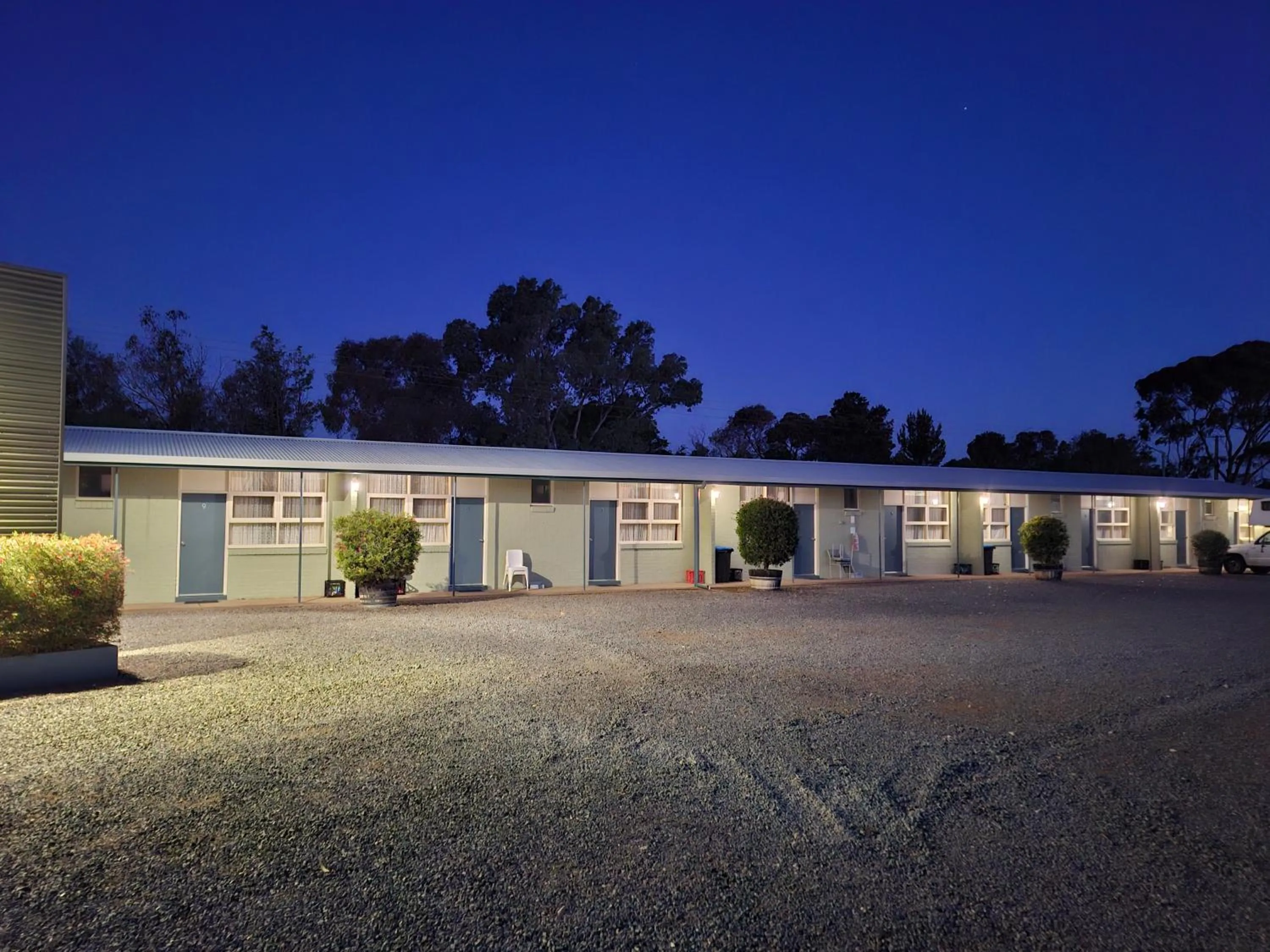 Property building in Murray Bridge Motor Inn