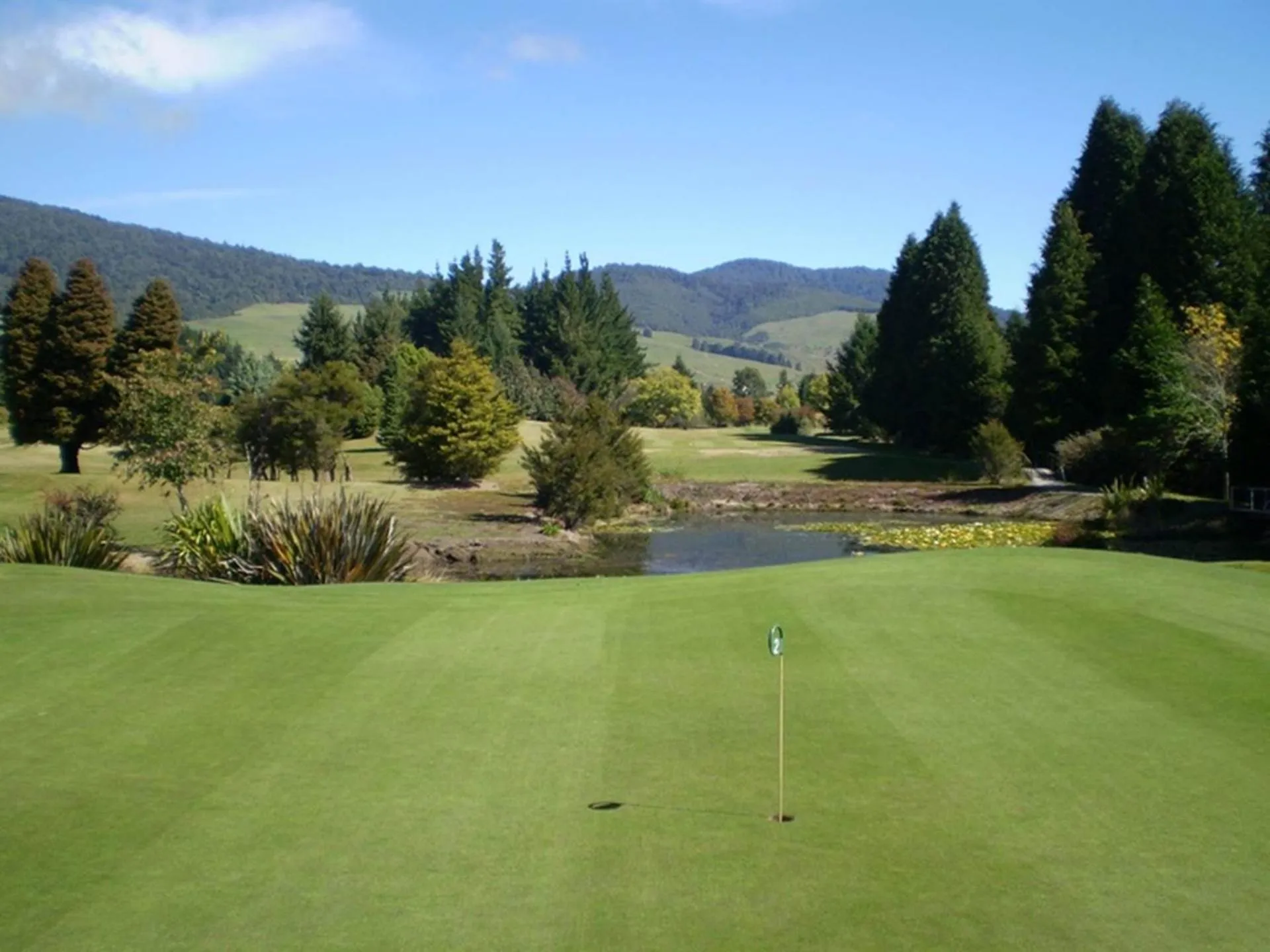 Golfcourse in Rainbow Motel & Hot Pools