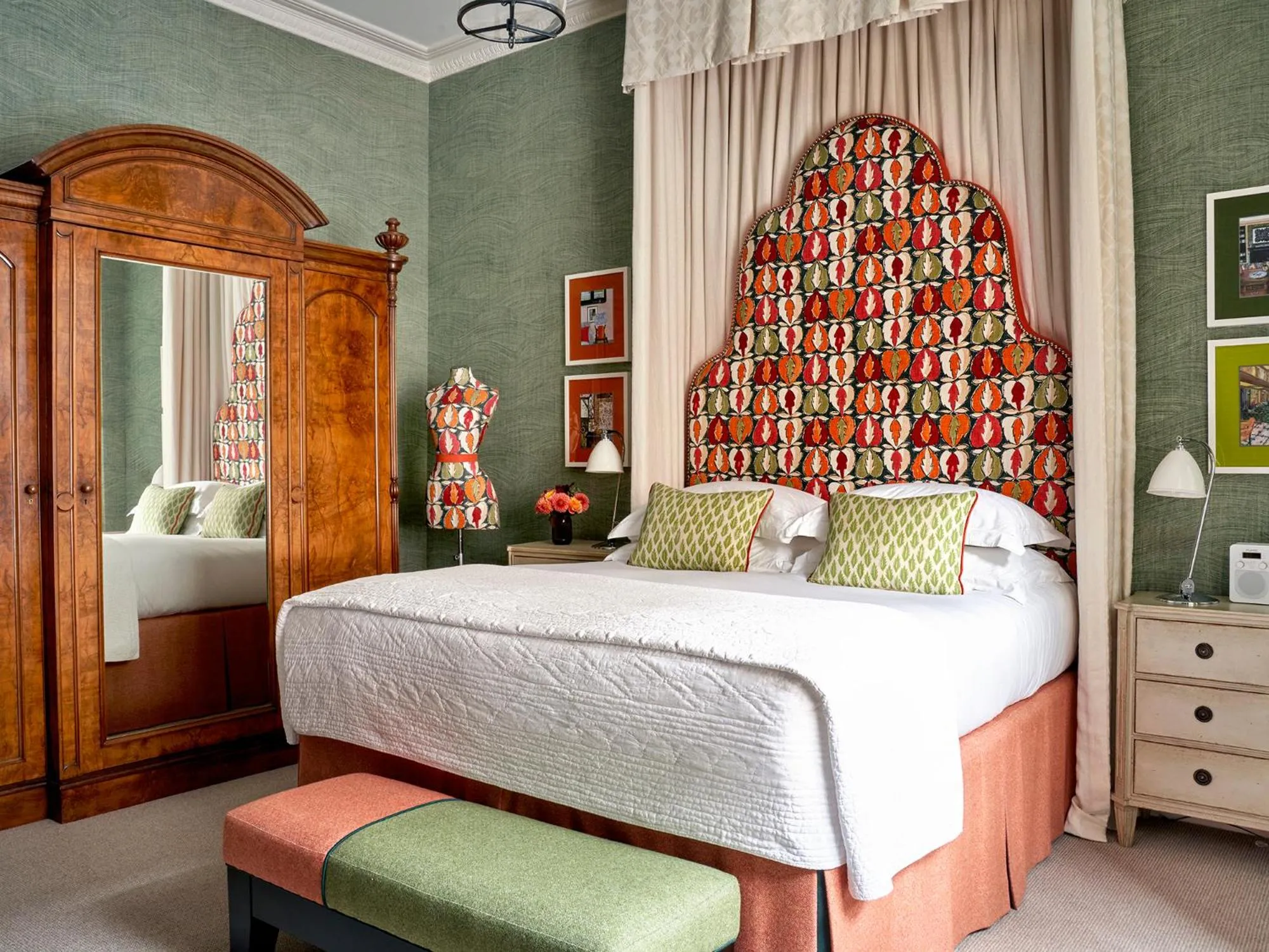 Bed in Number Sixteen, Firmdale Hotels