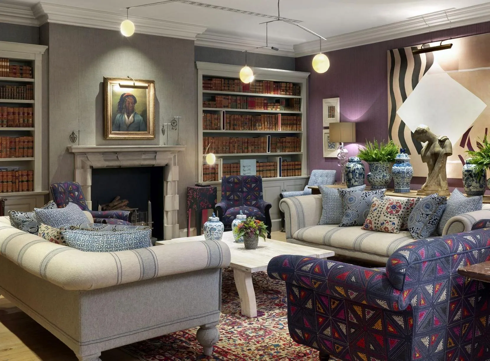Library in Haymarket Hotel, Firmdale Hotels