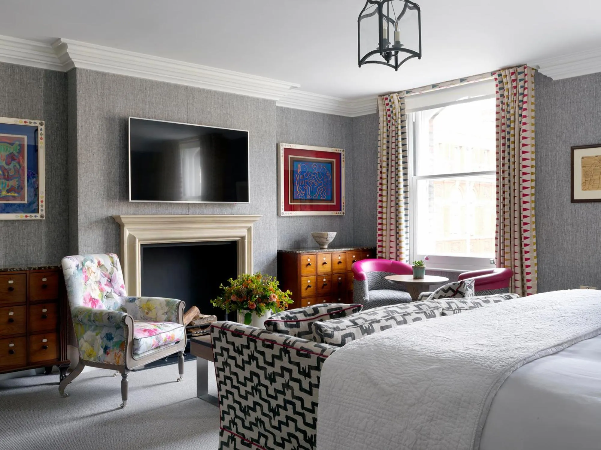 Communal lounge/ TV room, Bed in Charlotte Street Hotel, Firmdale Hotels