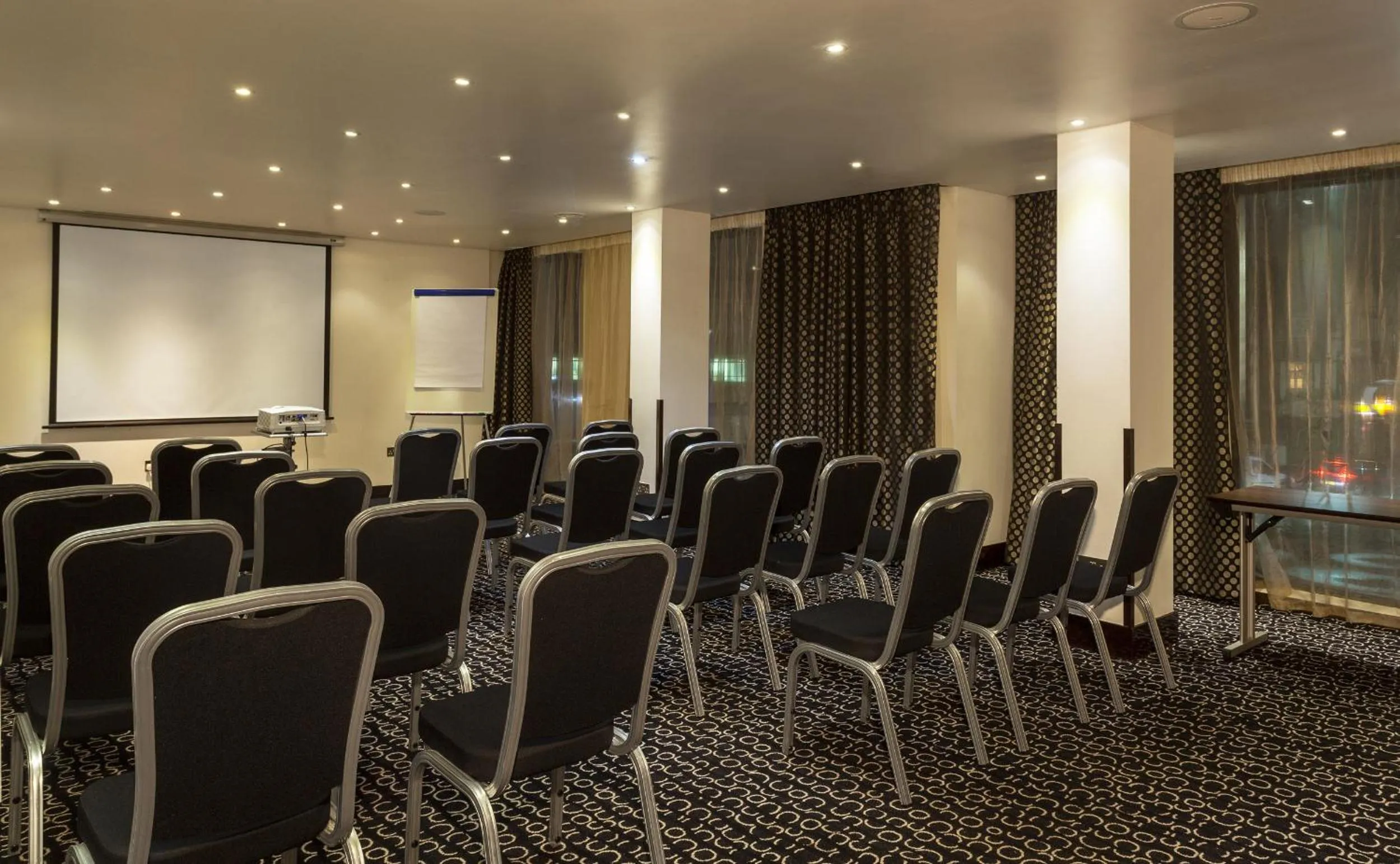 Meeting/conference room in Park Grand Heathrow
