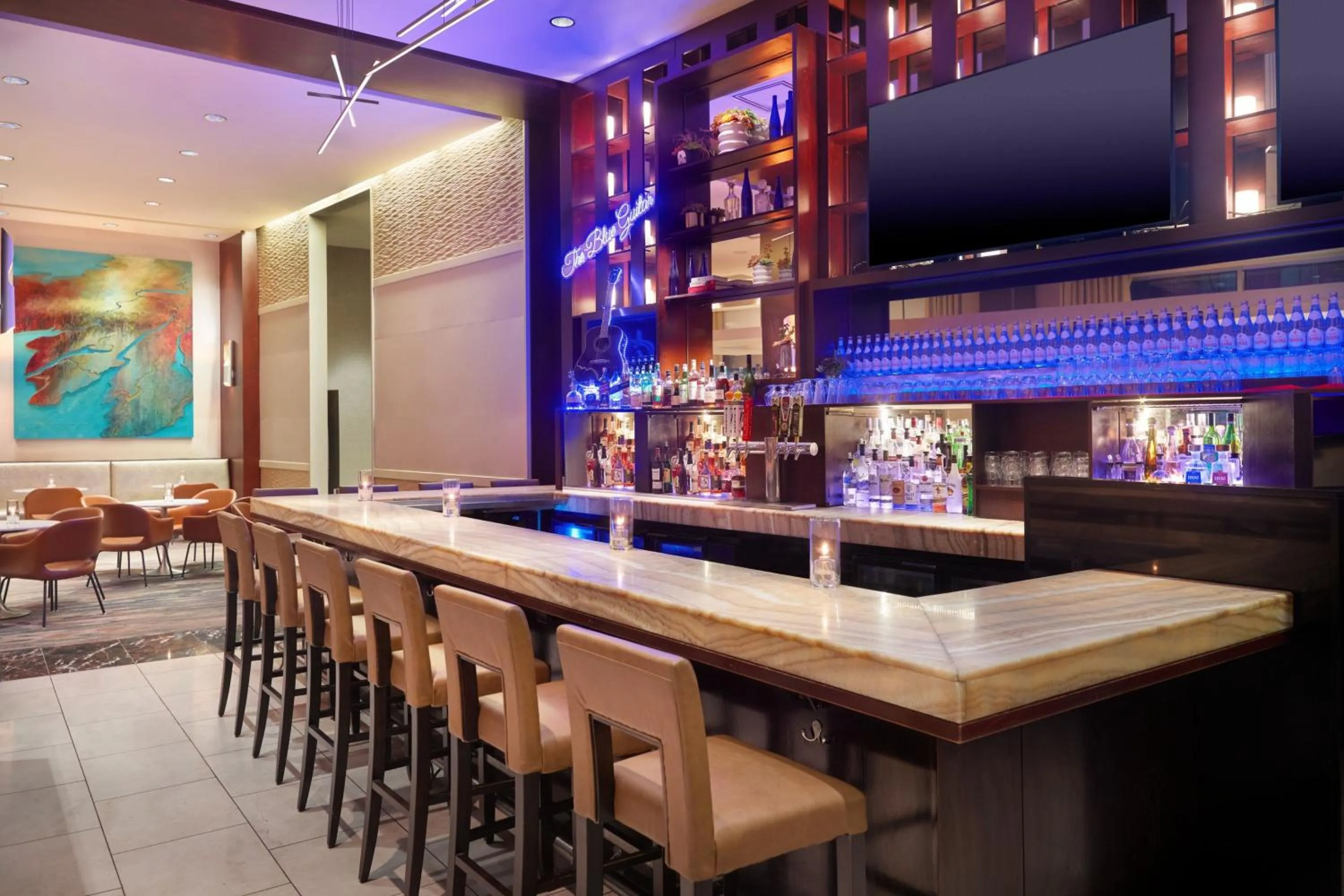 Lounge or bar in The Westin Memphis Beale Street