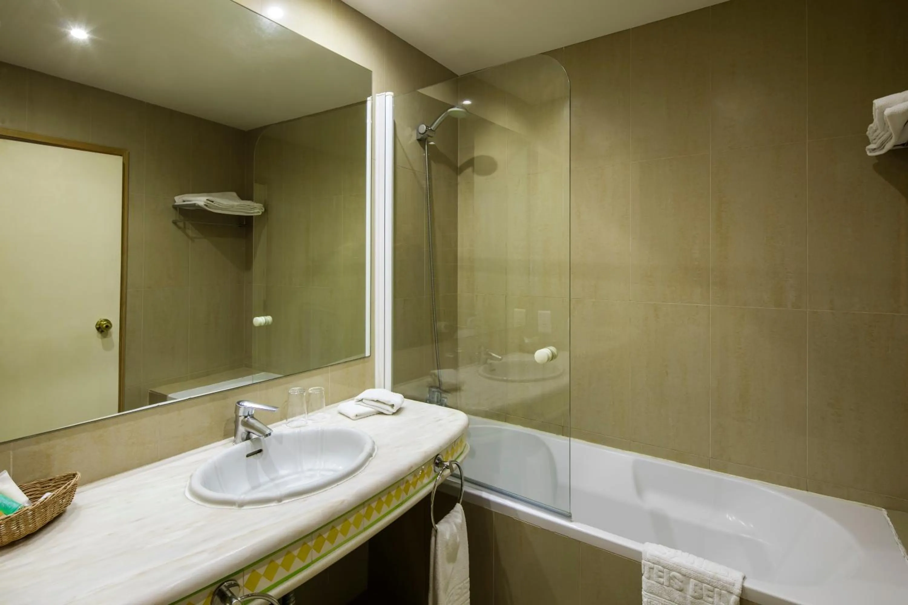 Shower in Boa Vista Hotel & Spa - Adults Only