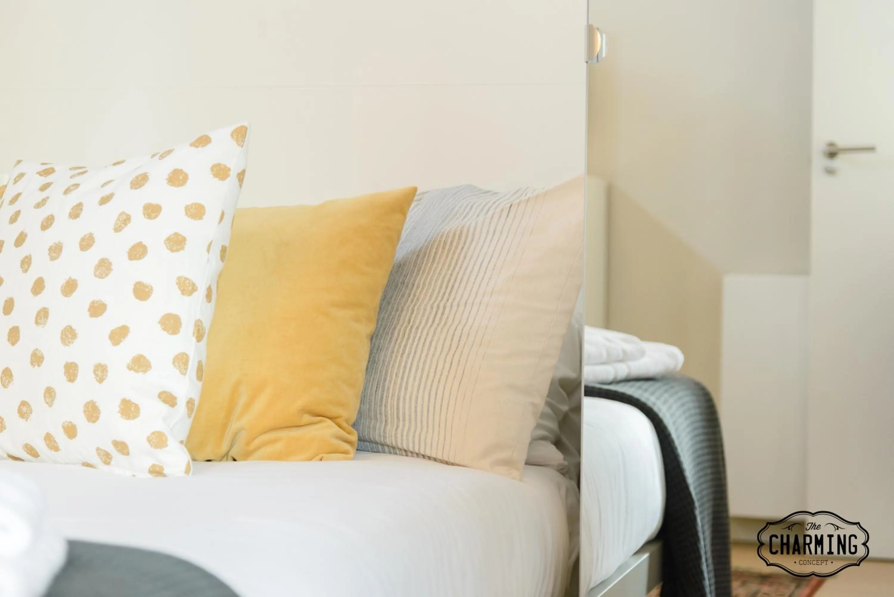 Bedroom, Bed in Charming Reina Sofía