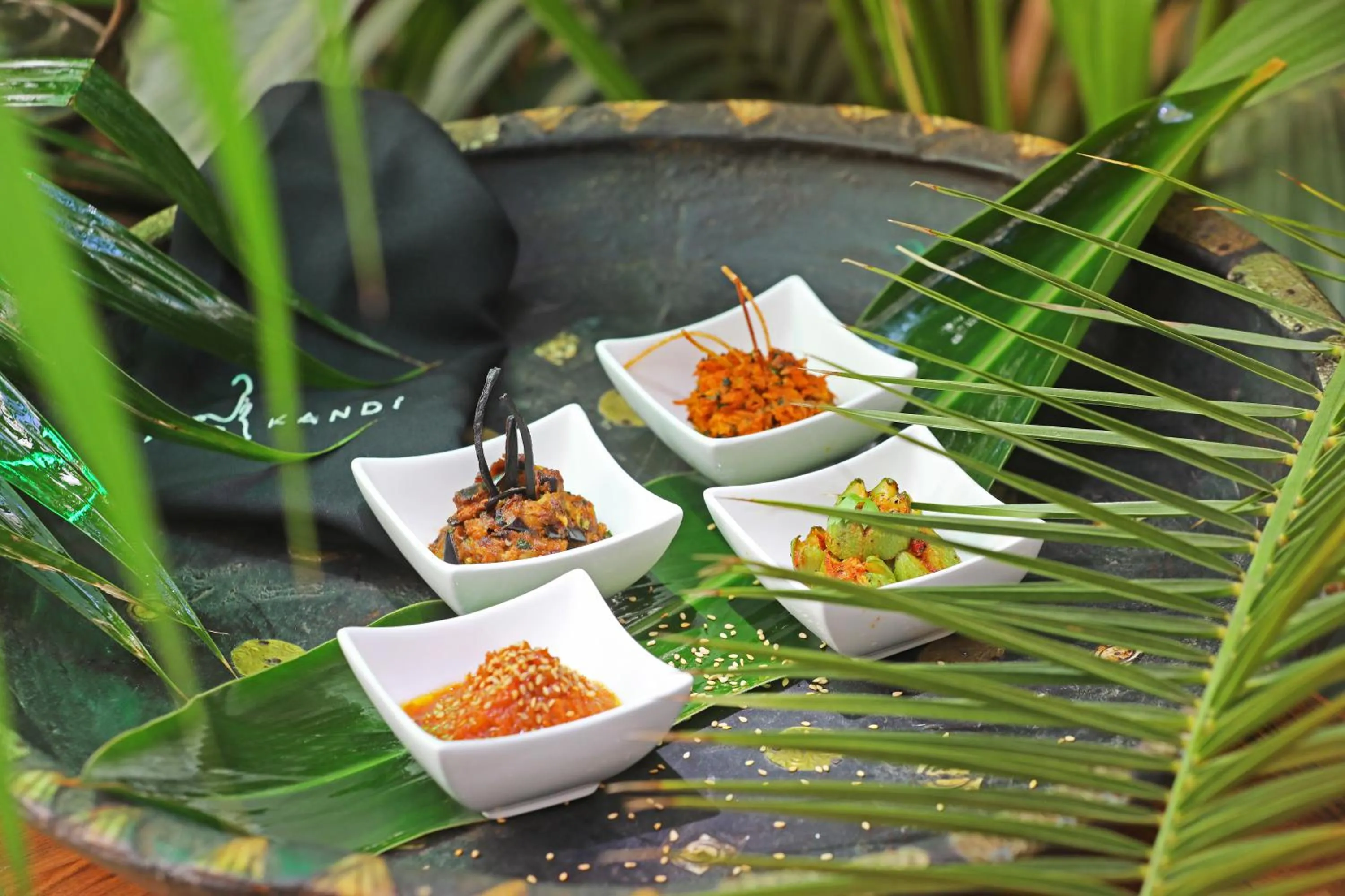 Restaurant/places to eat in Dar Kandi