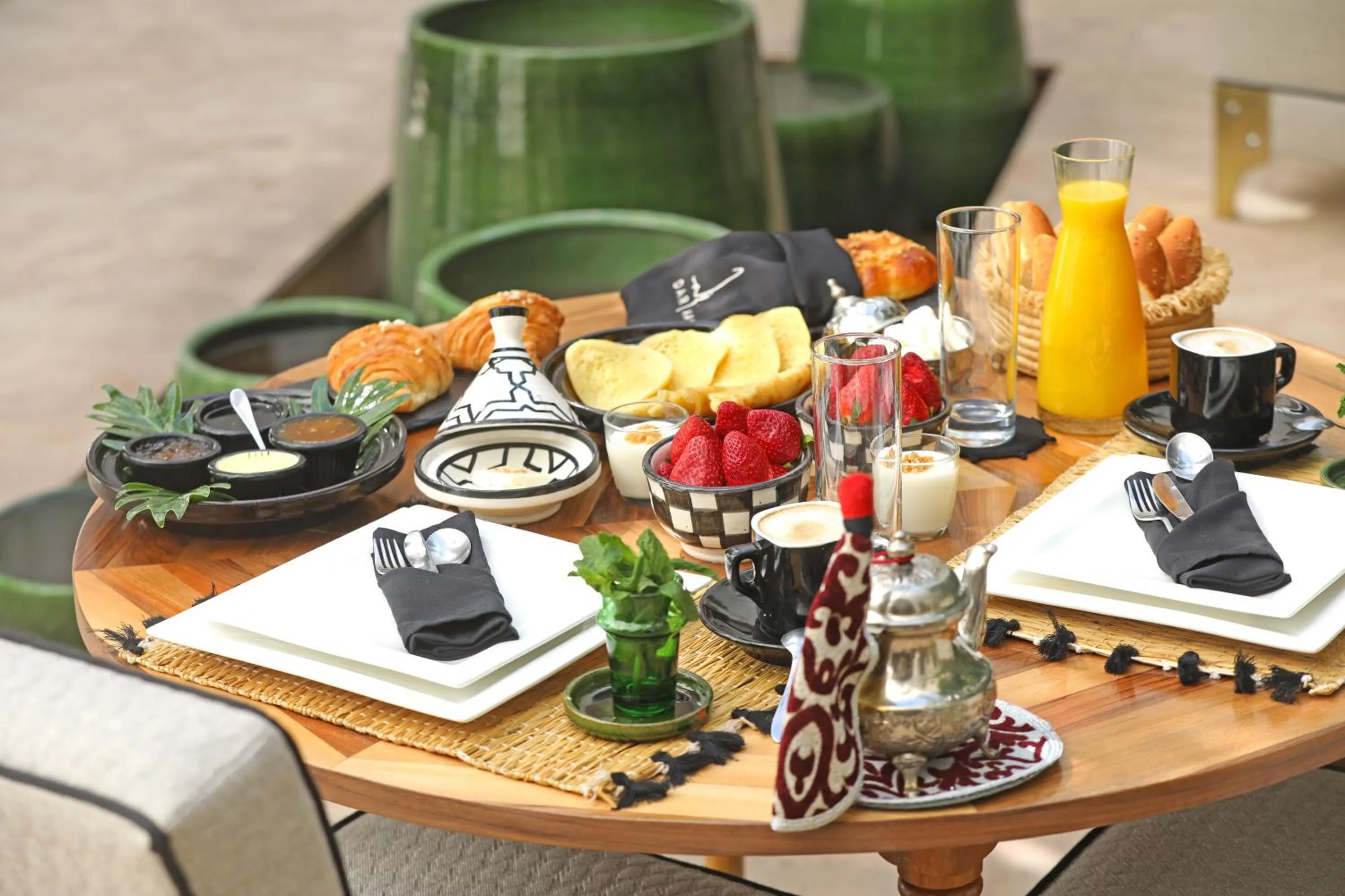 Breakfast in Dar Kandi