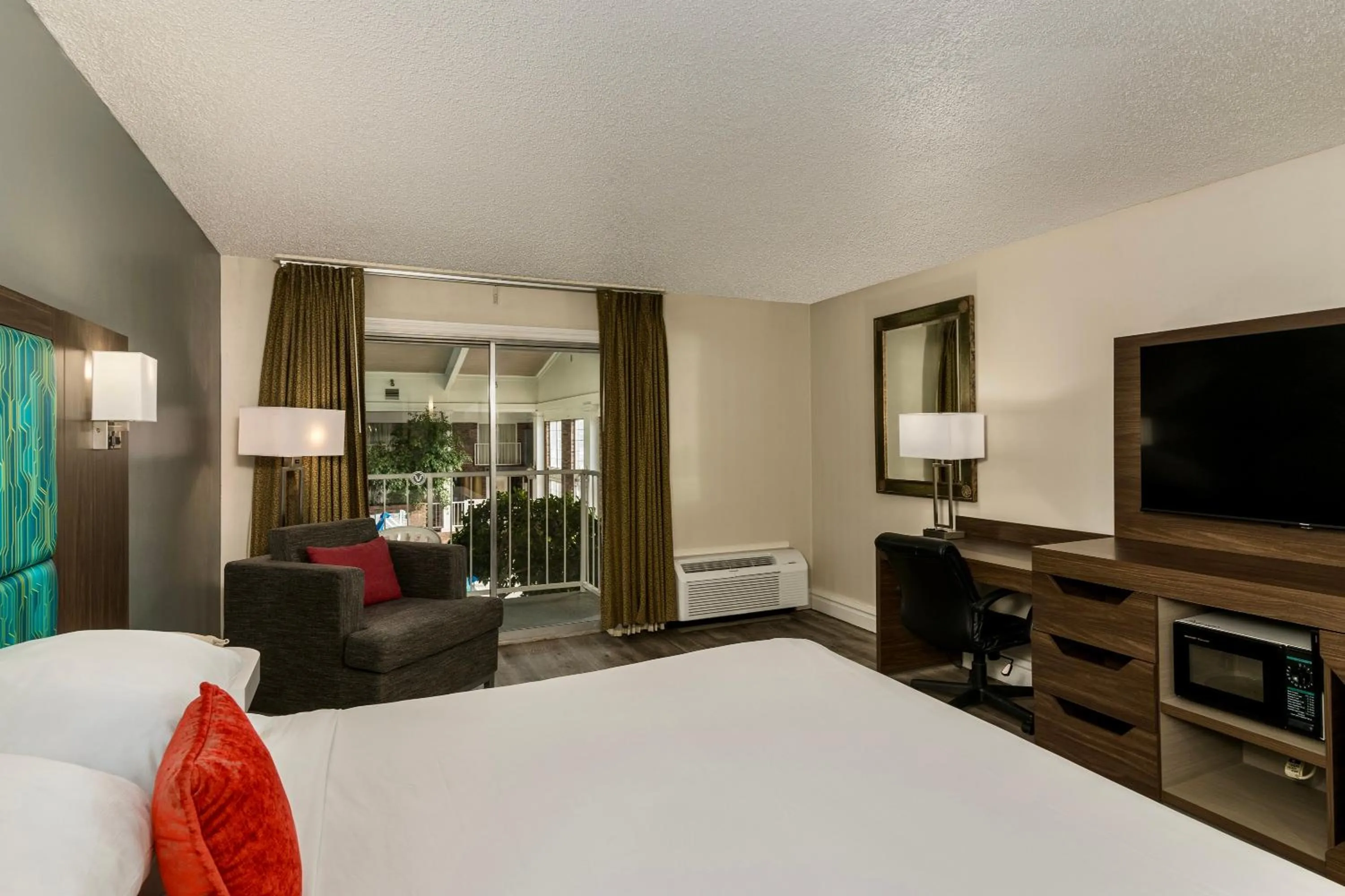 Bed in Red Lion Hotel Pocatello