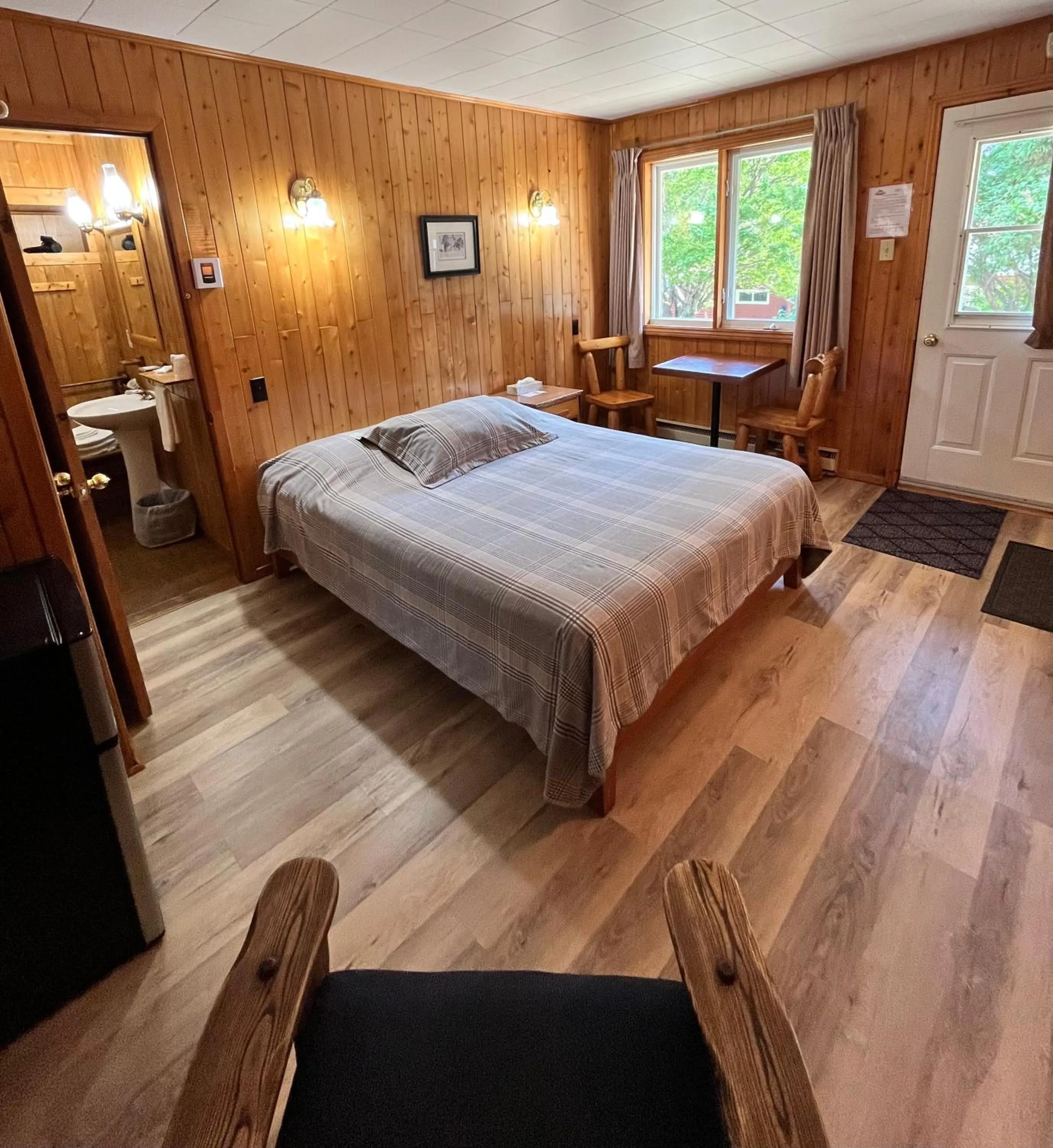 Double Room in Kan-à-Mouche Pourvoirie Auberge et Chalets