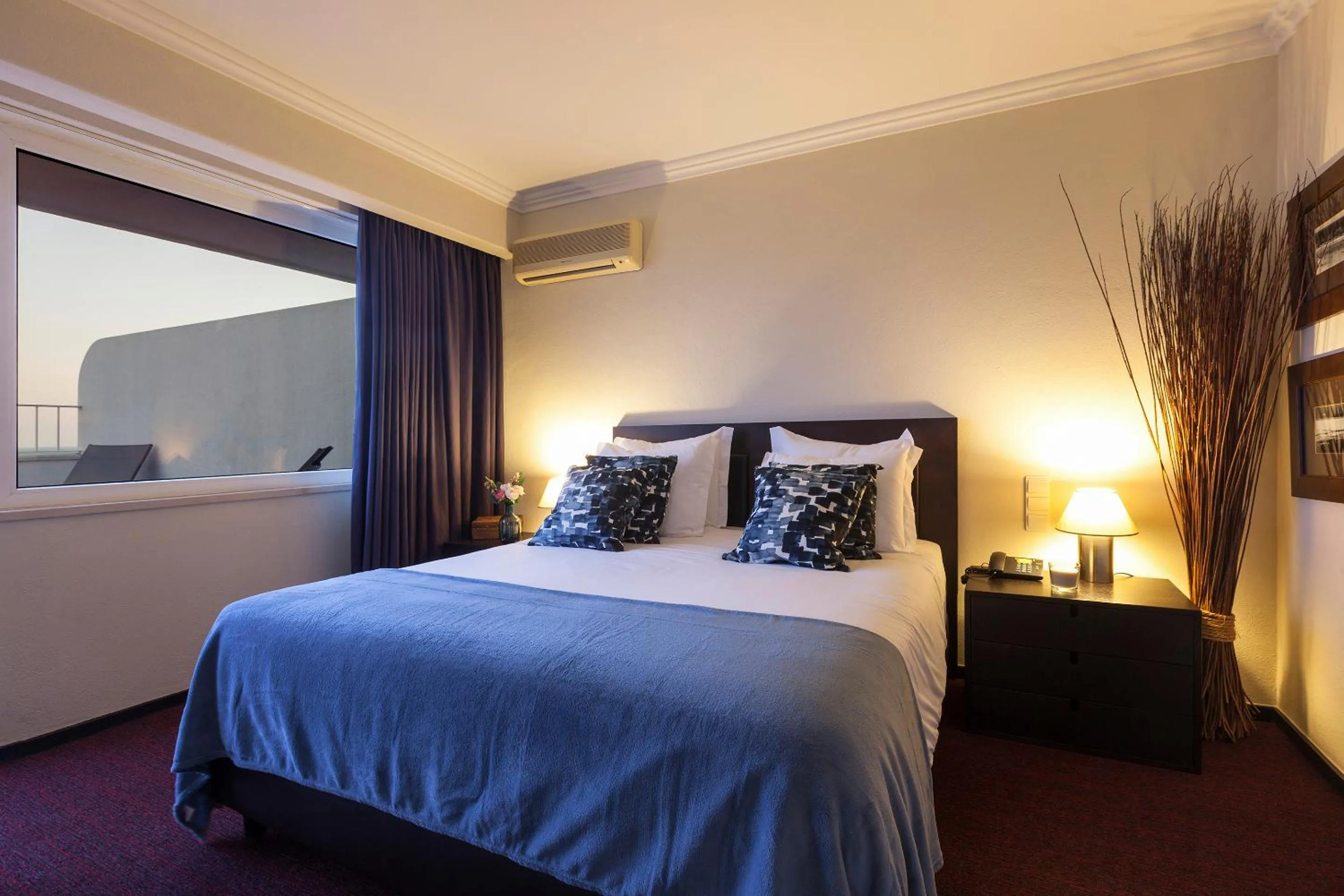 Bed in Carcavelos Beach Hotel