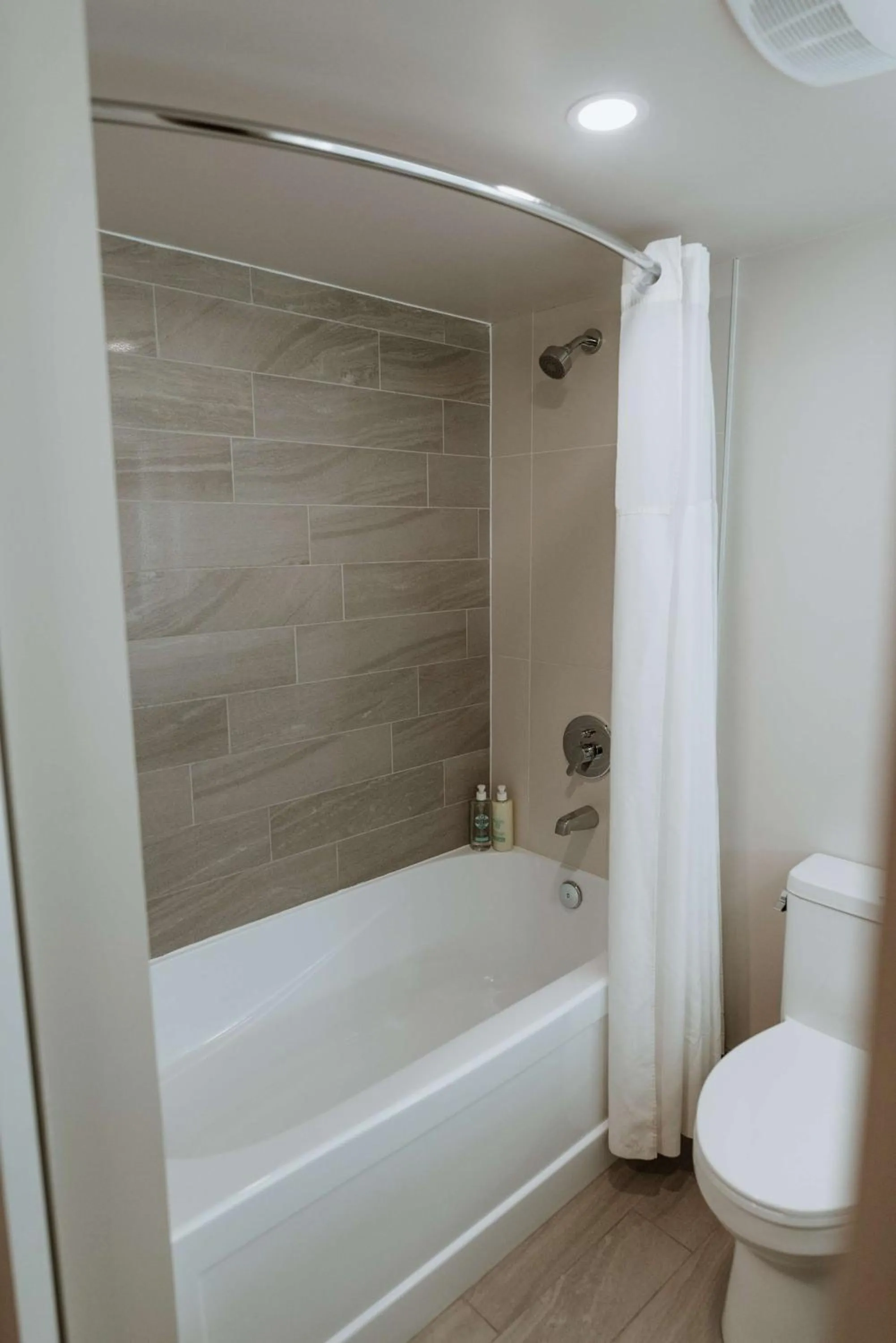 Bedroom in Coast Nisku Inn & Conference Centre