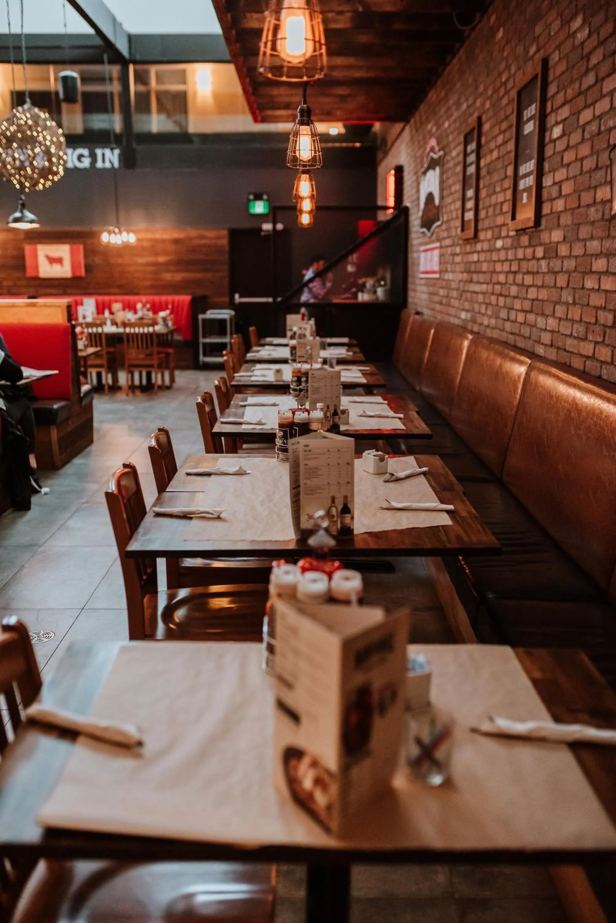 Restaurant/places to eat in Coast Nisku Inn & Conference Centre