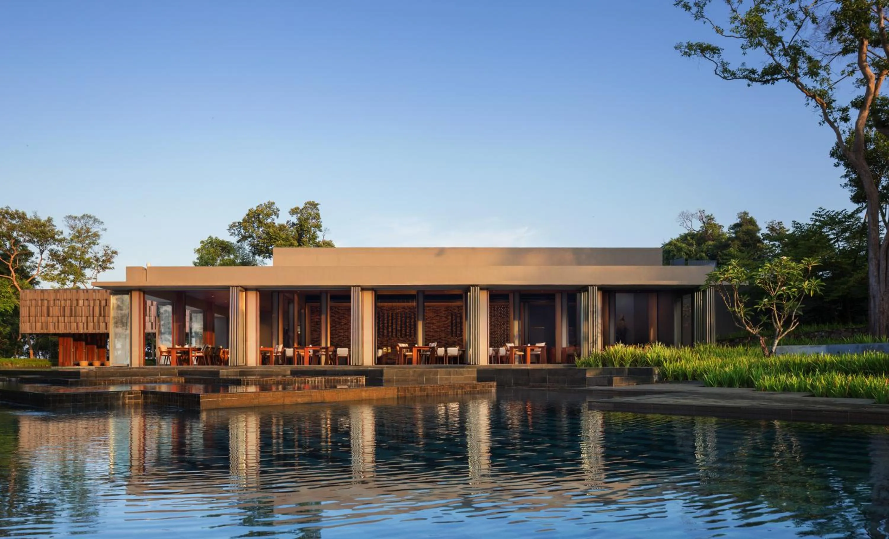 Restaurant/places to eat in Koh Russey Resort