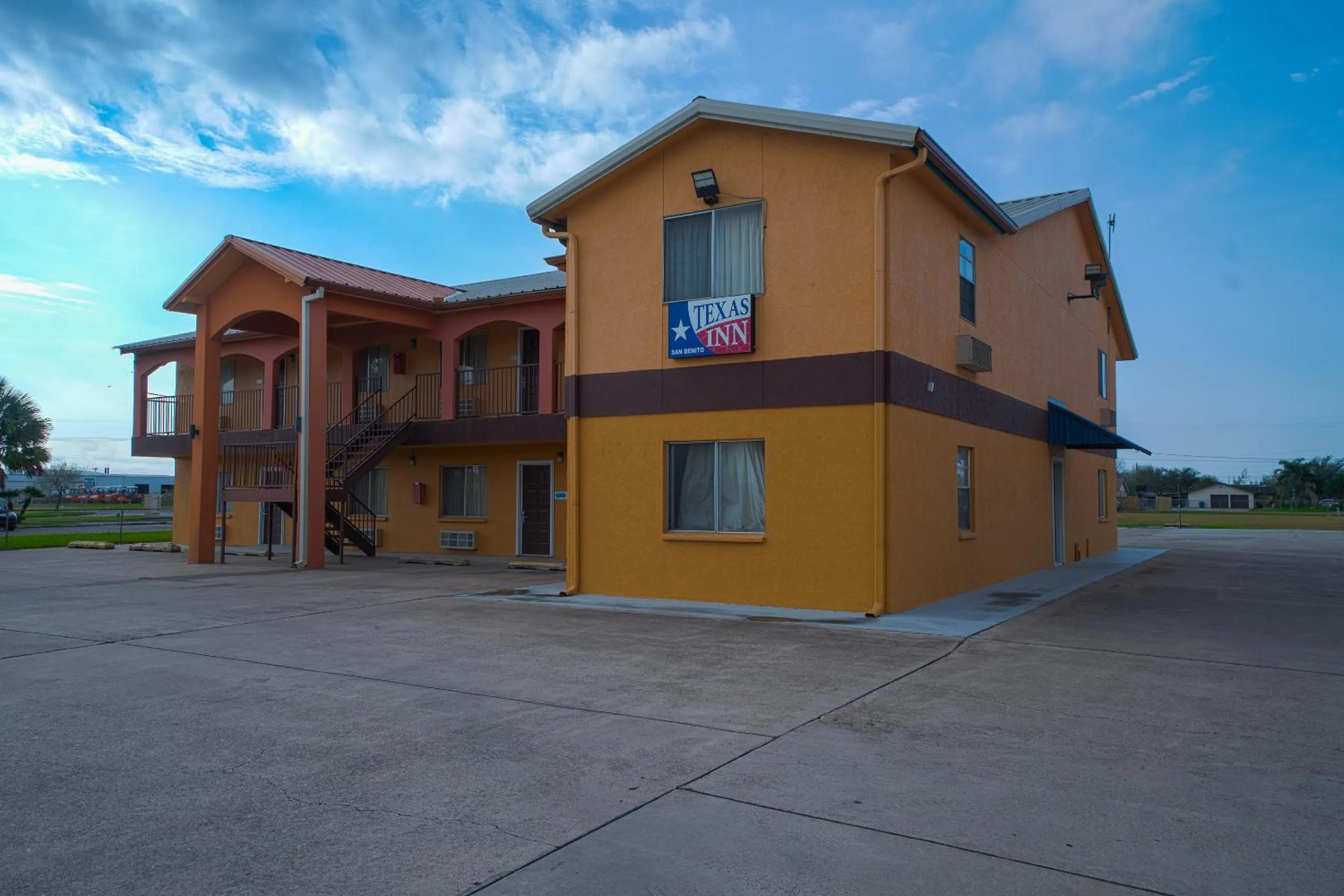 Property building in Texas Inn San Benito near Harlingen