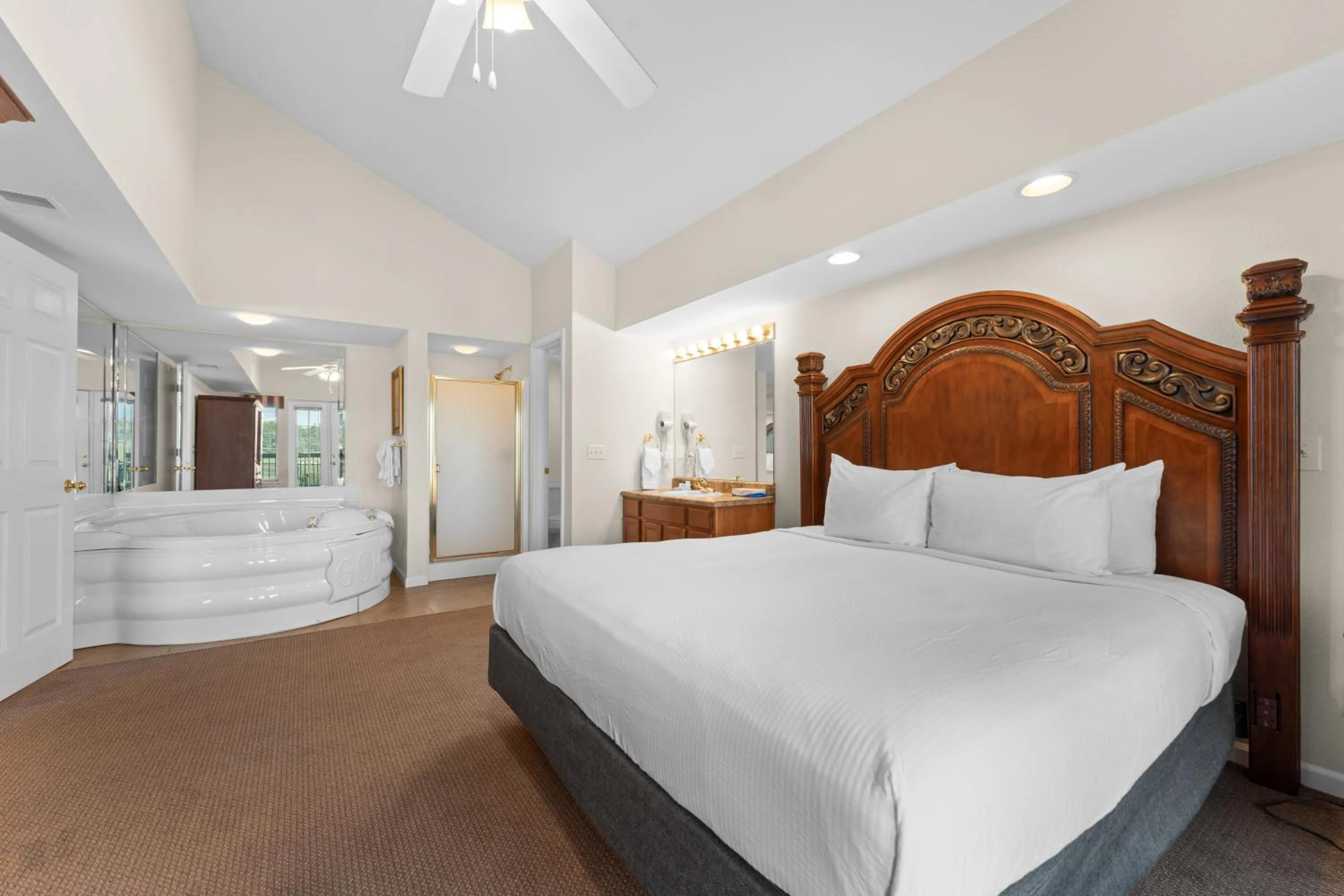 Bed in Grand Crowne Resort