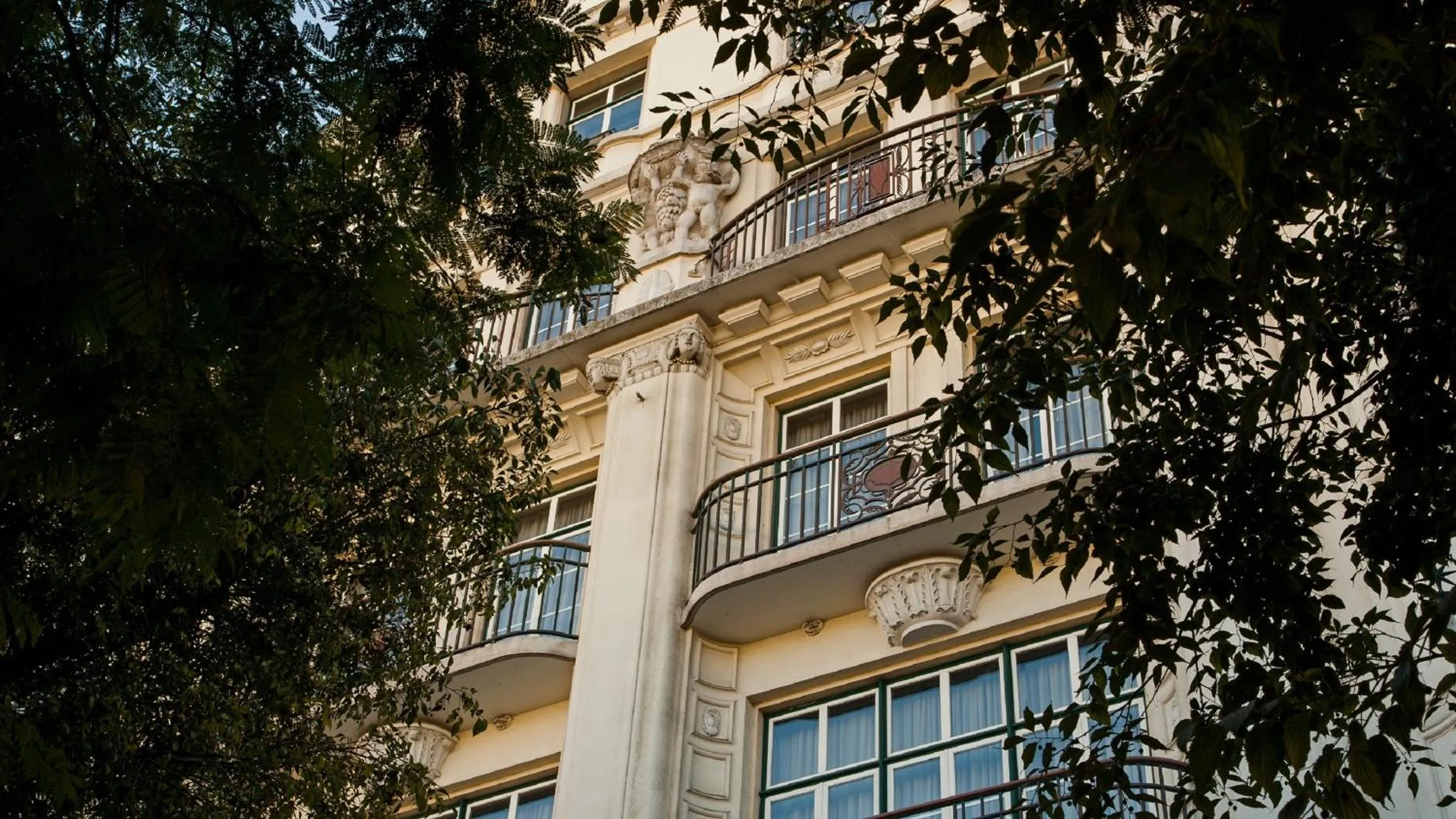 Facade/entrance in Hotel Metropole