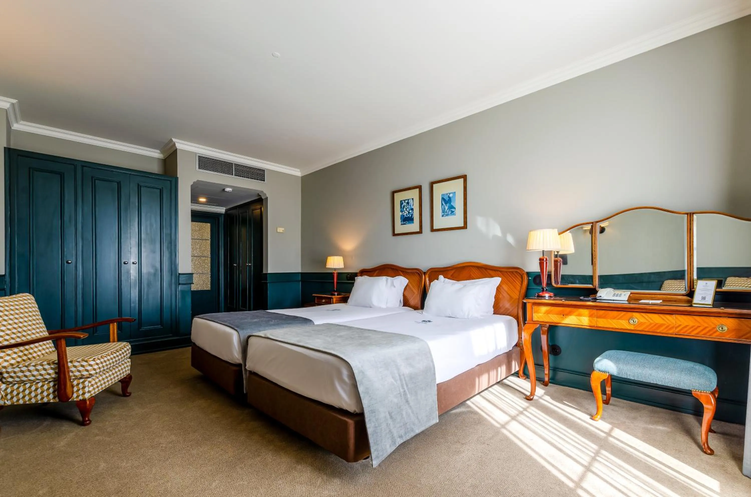 Bed in Hotel Metropole