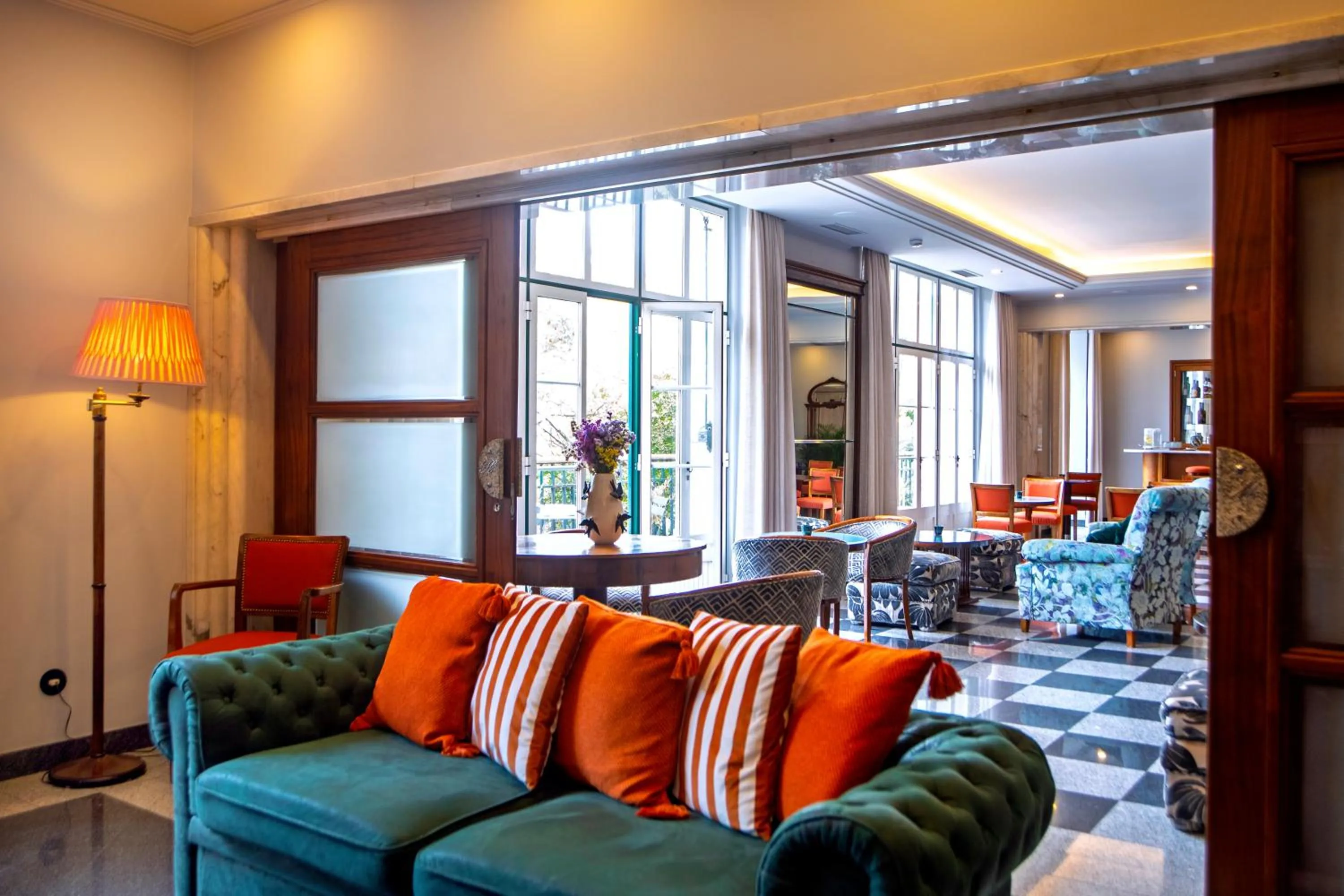 Lounge or bar in Hotel Metropole