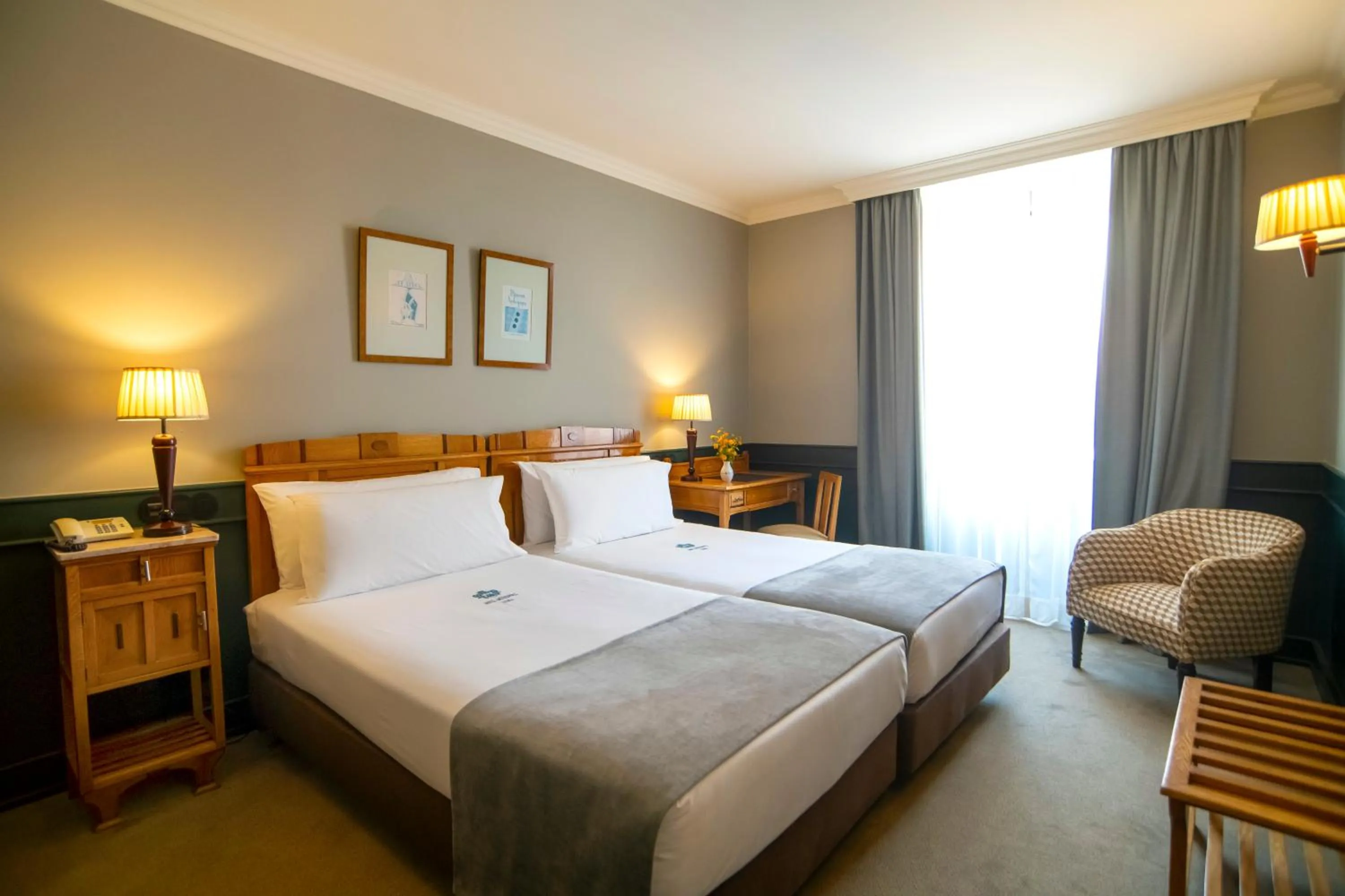 Bed in Hotel Metropole